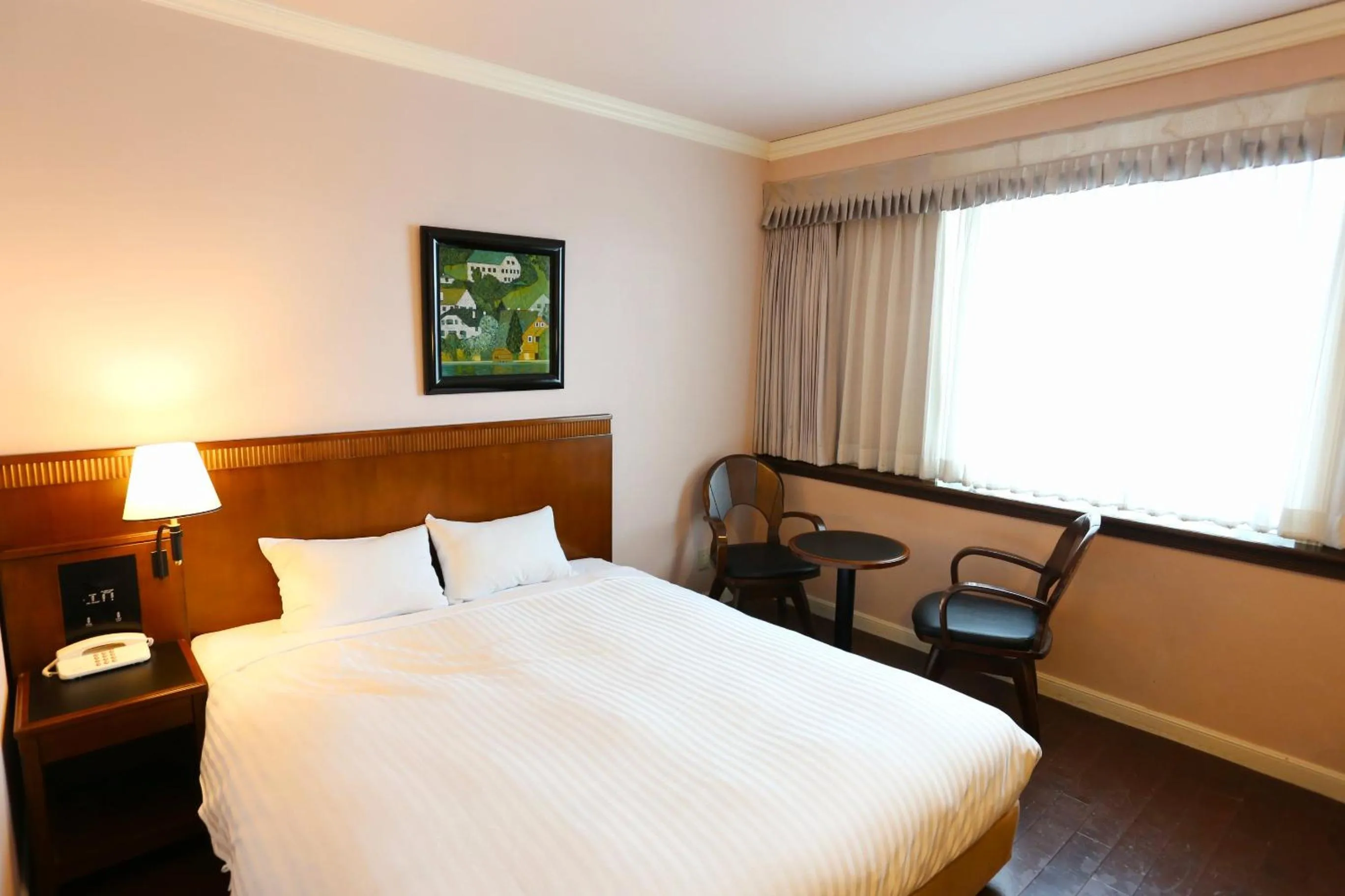 Photo of the whole room, Bed in Hotel Castle Inn Tsu