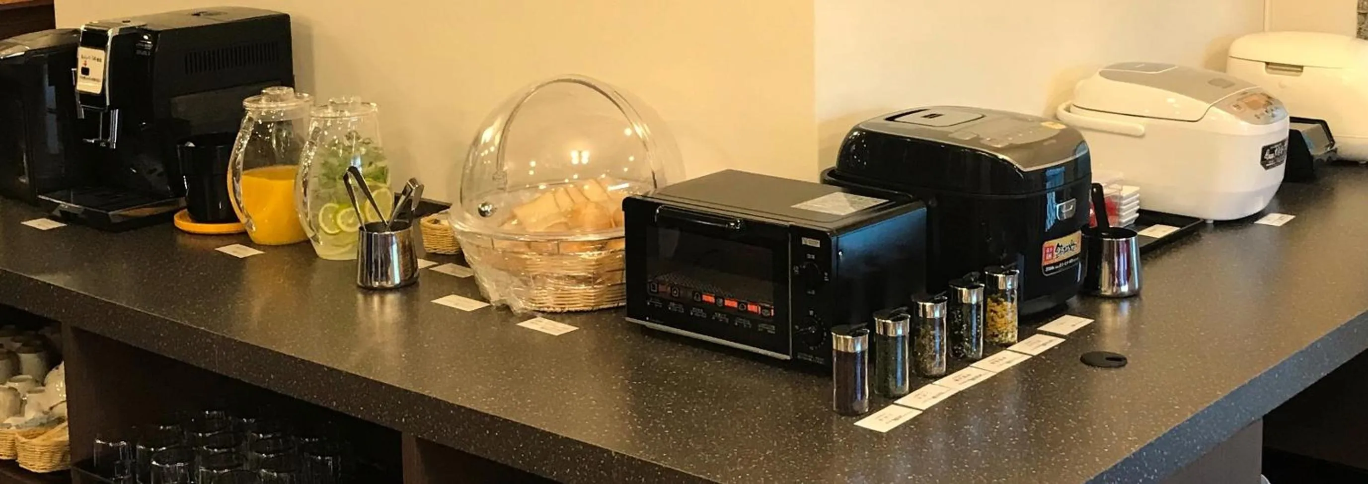 Kitchen or kitchenette in Hotel Castle Inn Yokkaichi