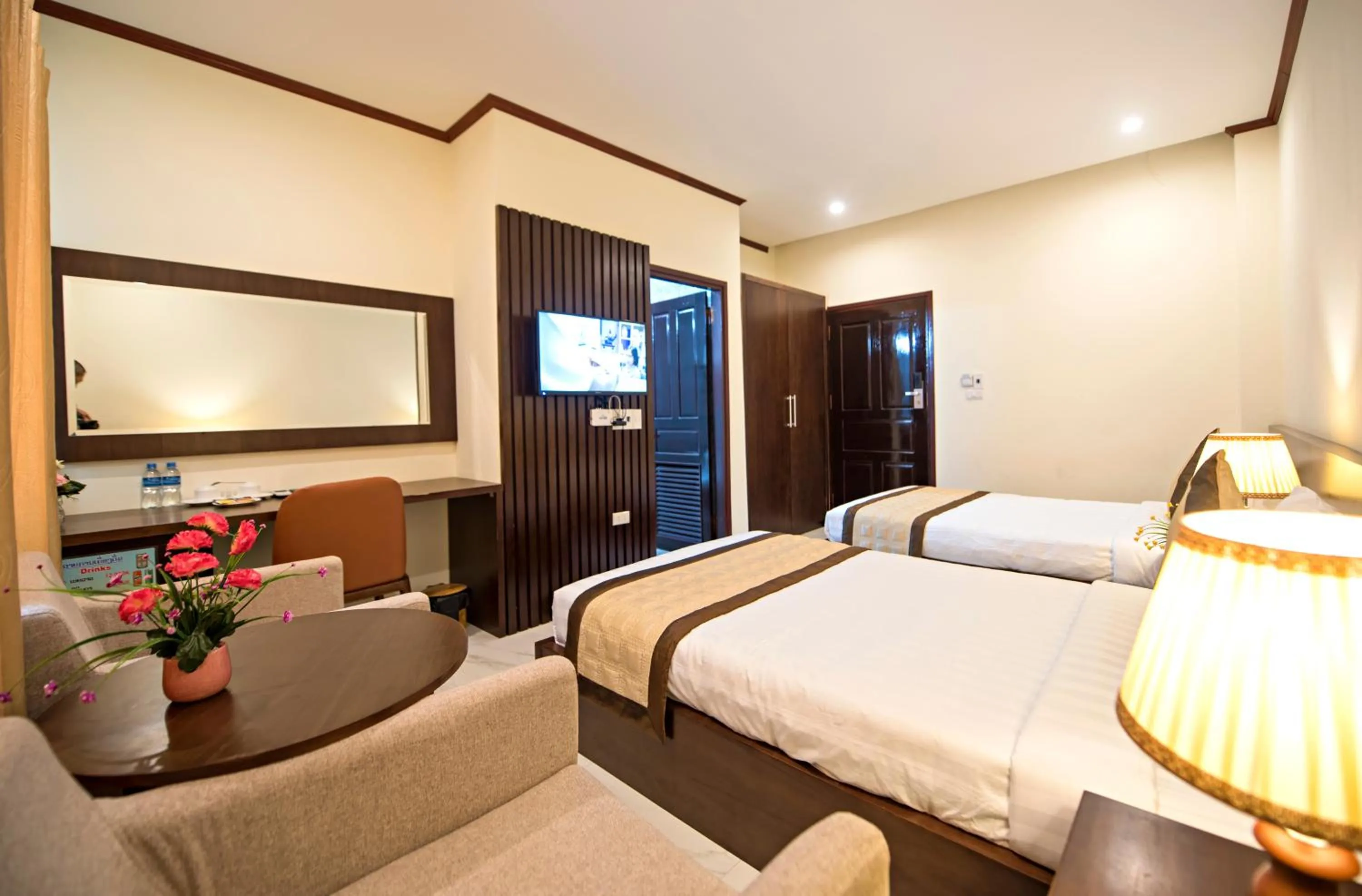 Bed in Vang Vieng Freedom Star's Hotel