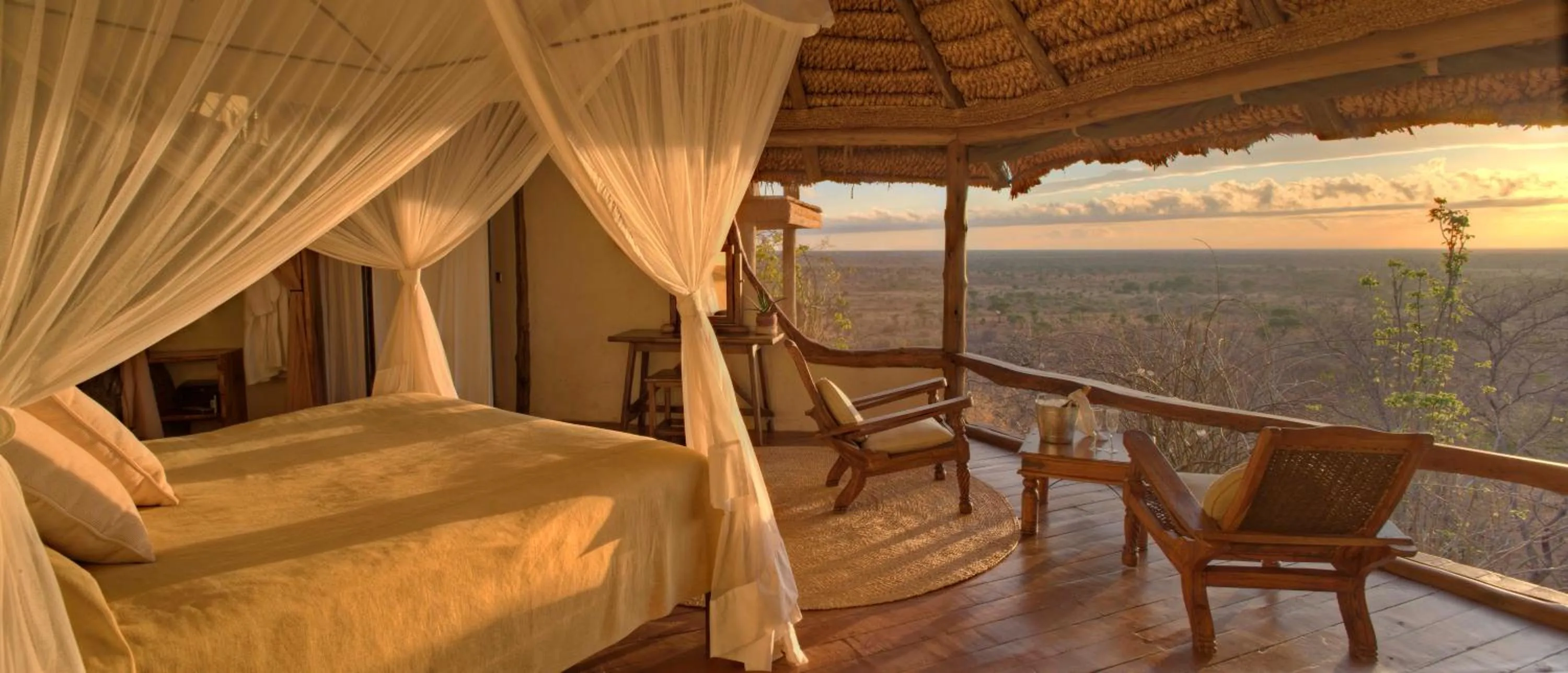 Balcony/Terrace, Bed in Elewana Elsa's Kopje