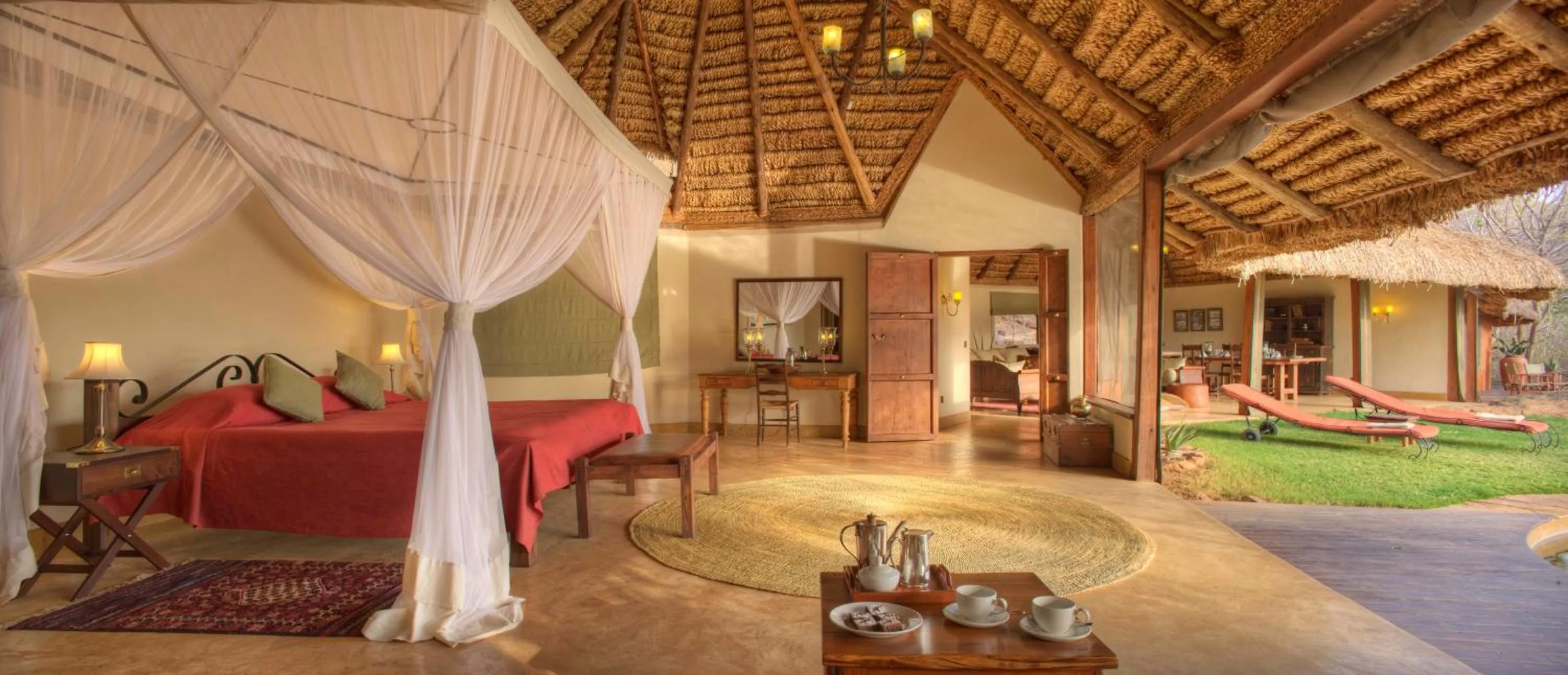 Photo of the whole room in Elewana Elsa's Kopje