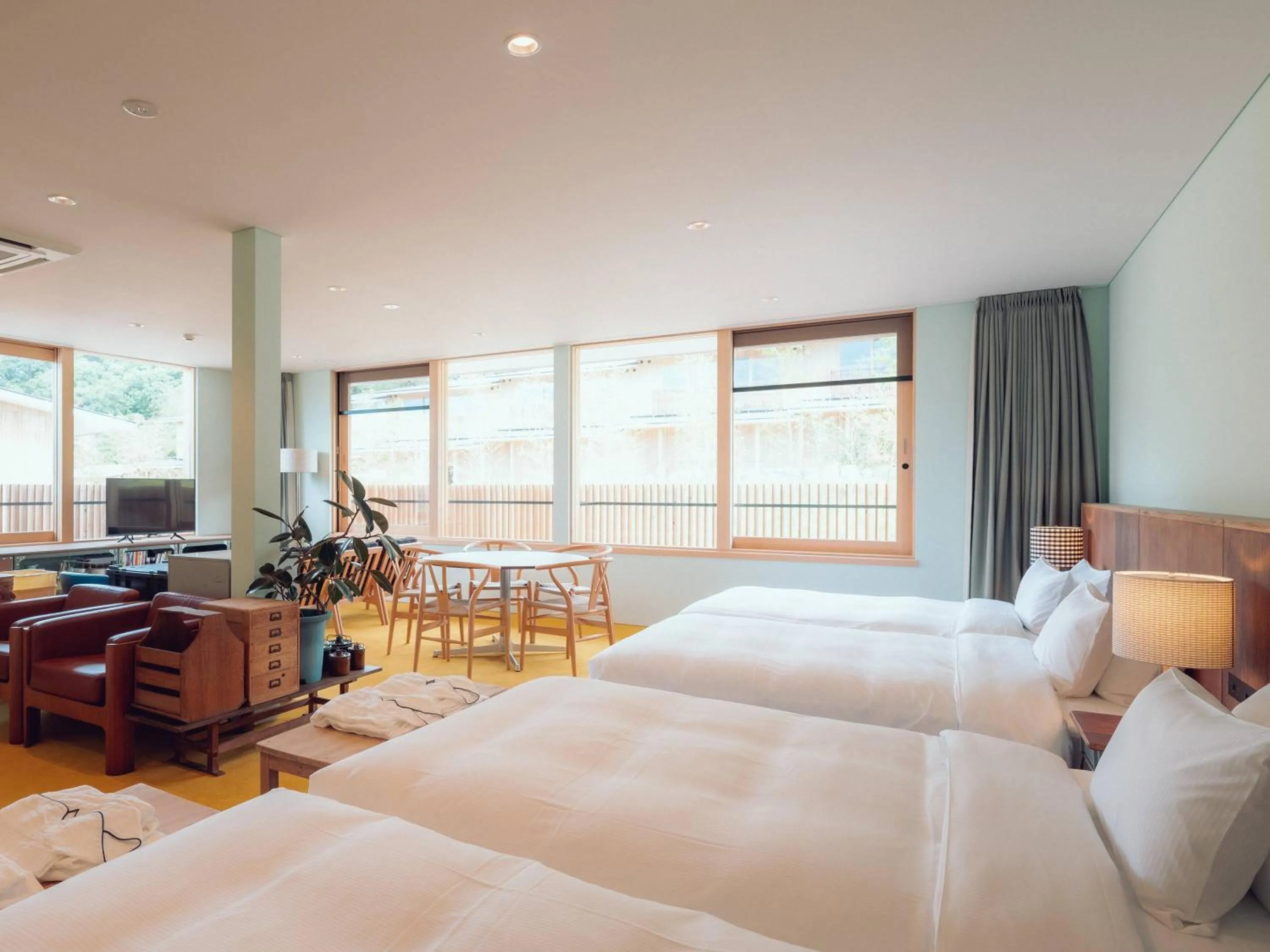 Photo of the whole room, Bed in Hatago Vison