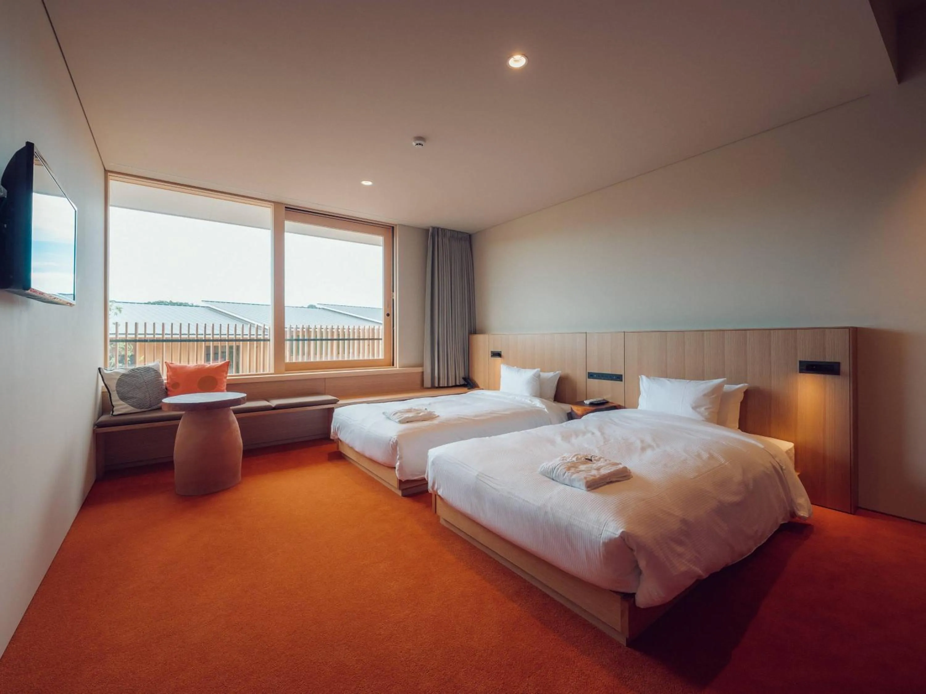 Photo of the whole room, Bed in Hatago Vison