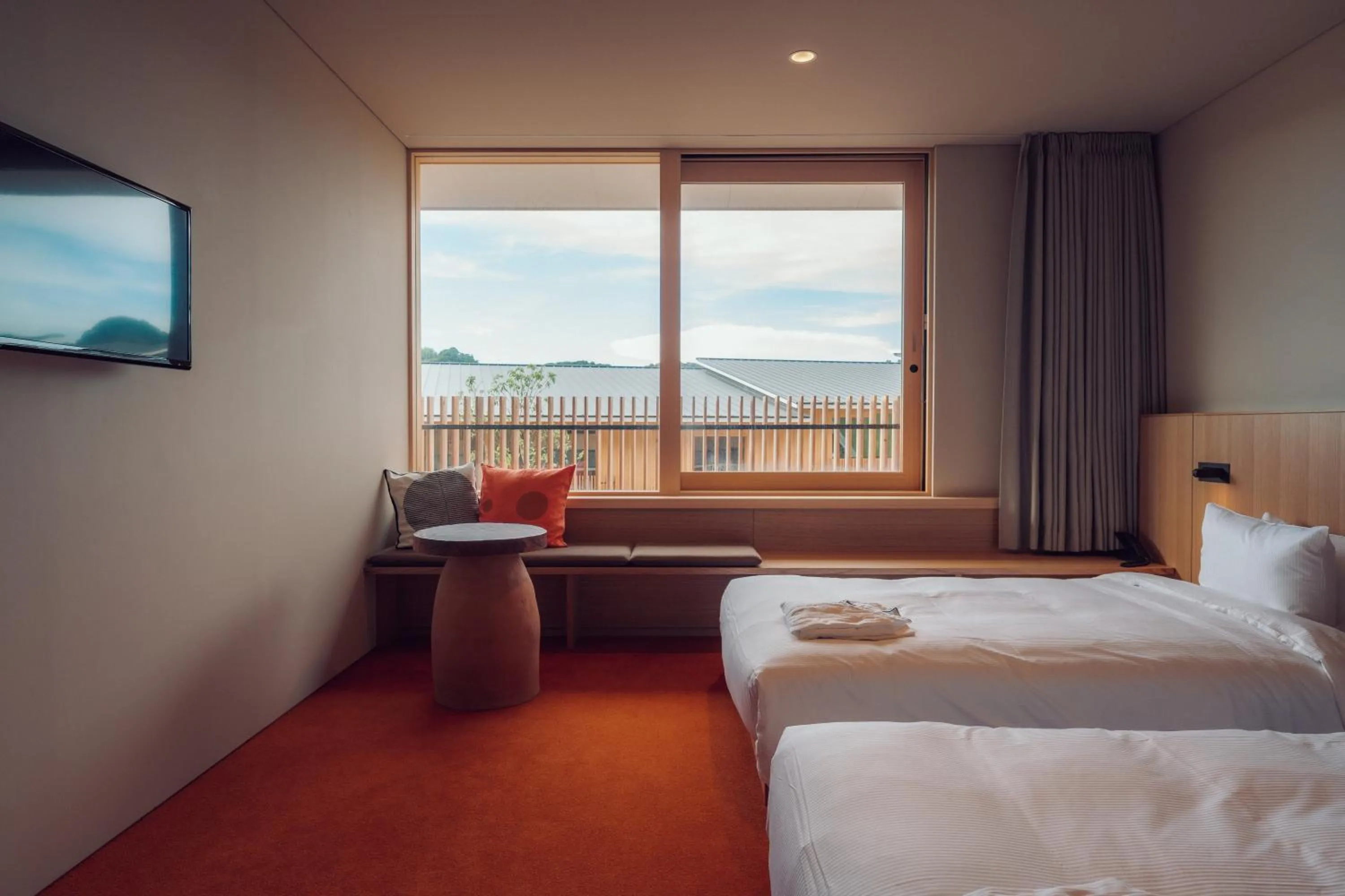Photo of the whole room, Bed in Hatago Vison