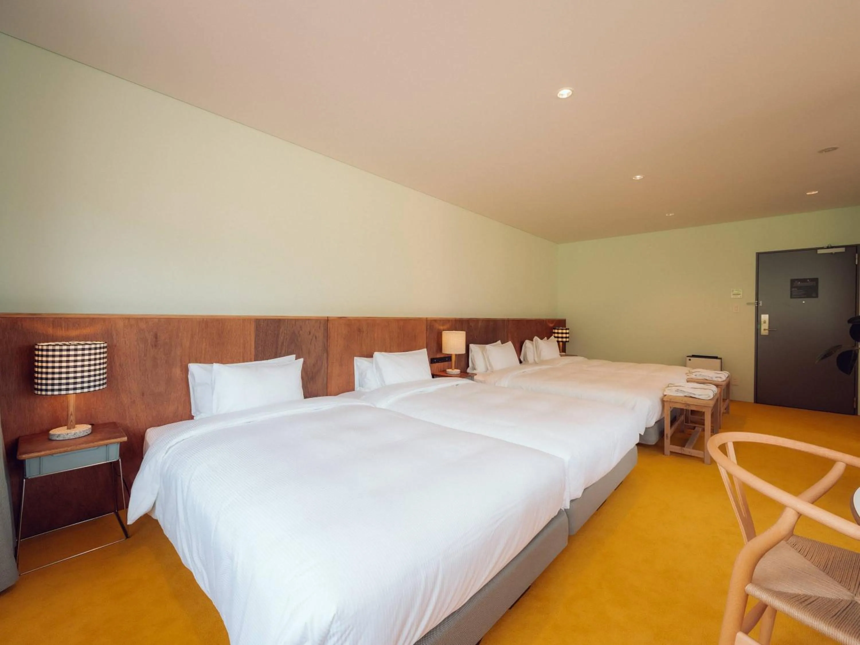 Photo of the whole room, Bed in Hatago Vison