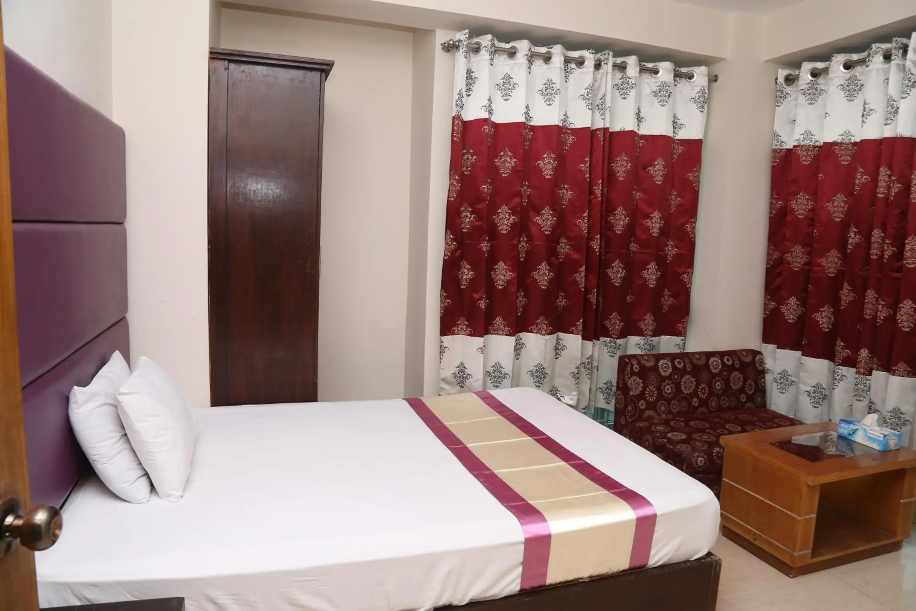 Single Room - single occupancy in Platinum Hotel Ltd Single Room - single occupancy in Platinum Hotel Ltd