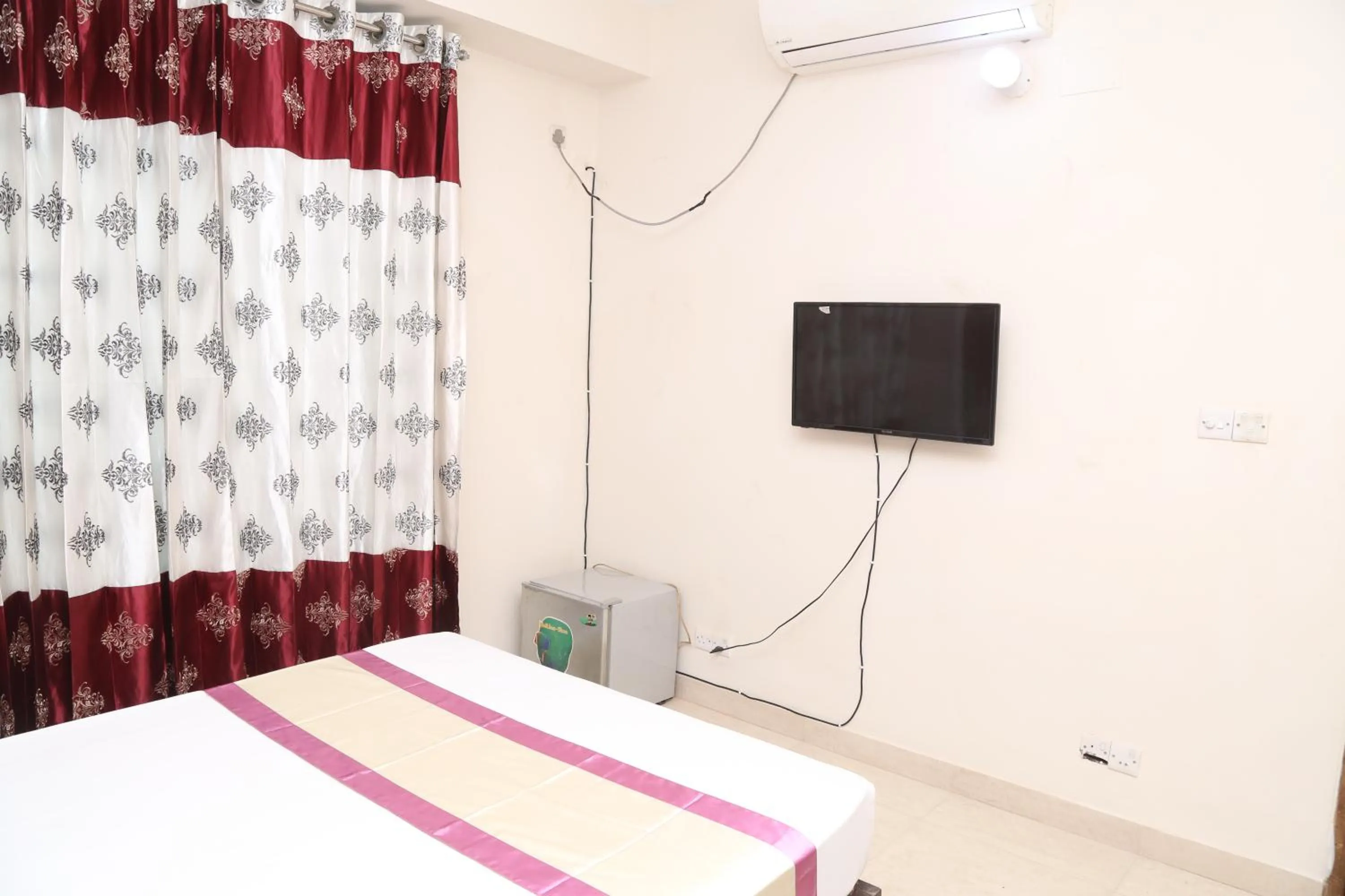 Bed in Platinum Hotel Ltd