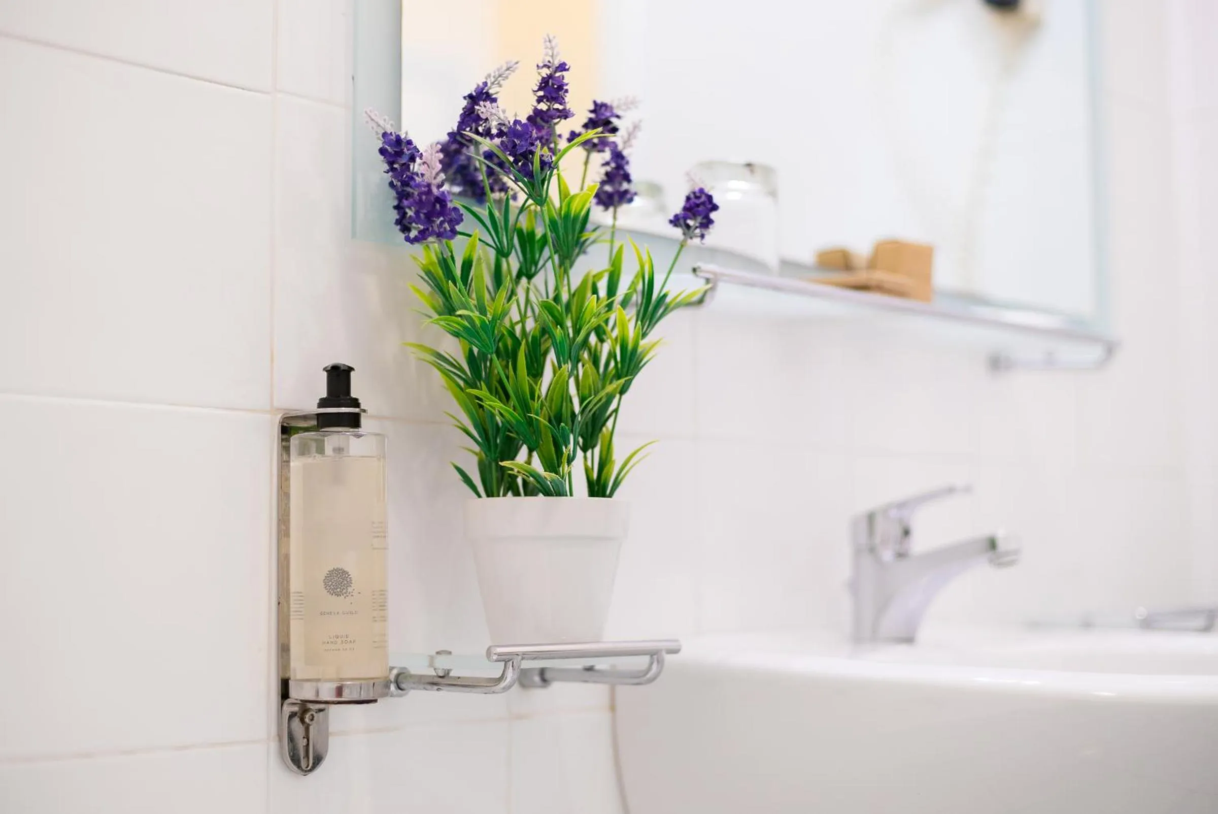Bathroom in Grand Hotel Don Juan