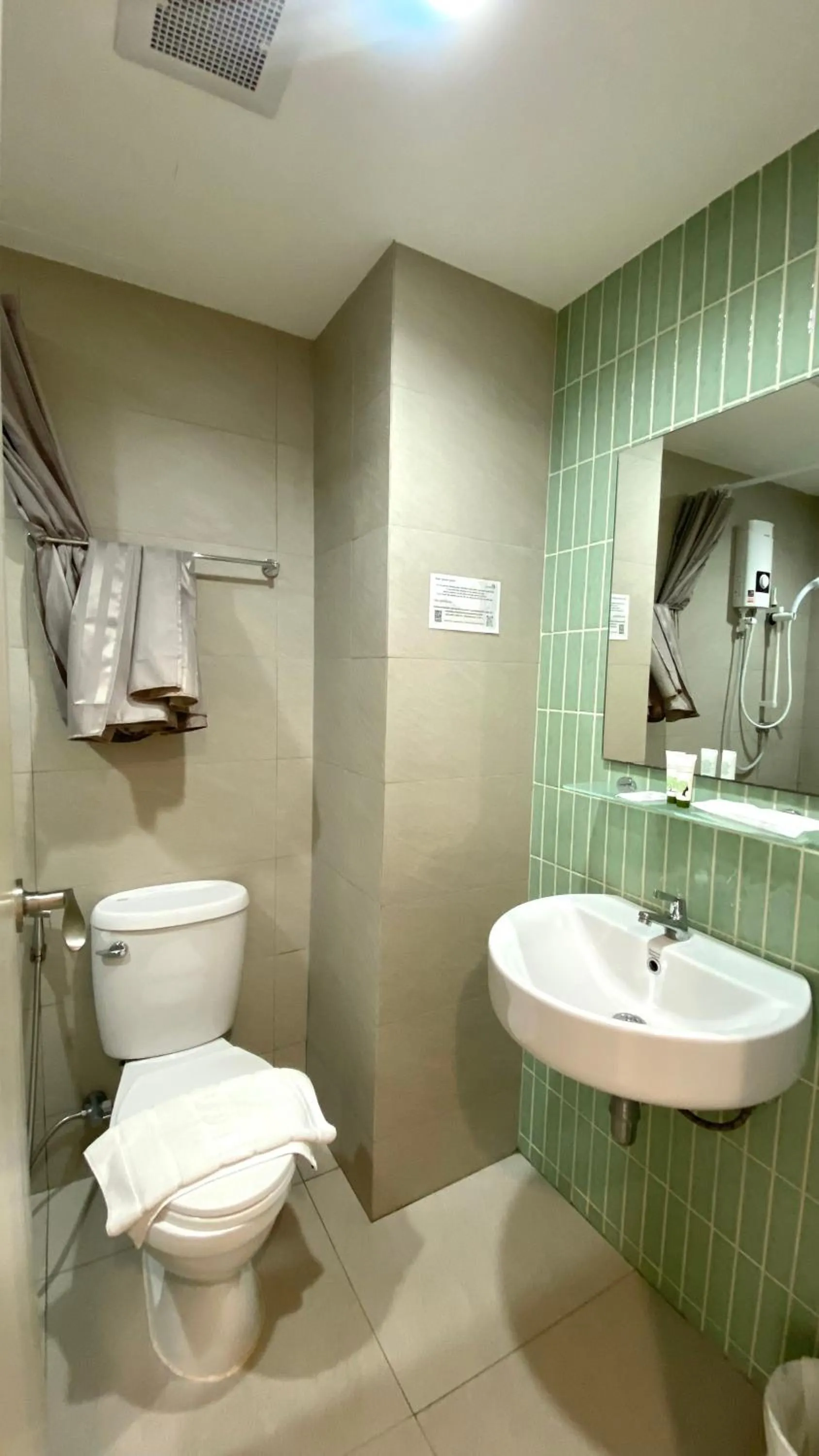 Bathroom in POP Heritage Residence