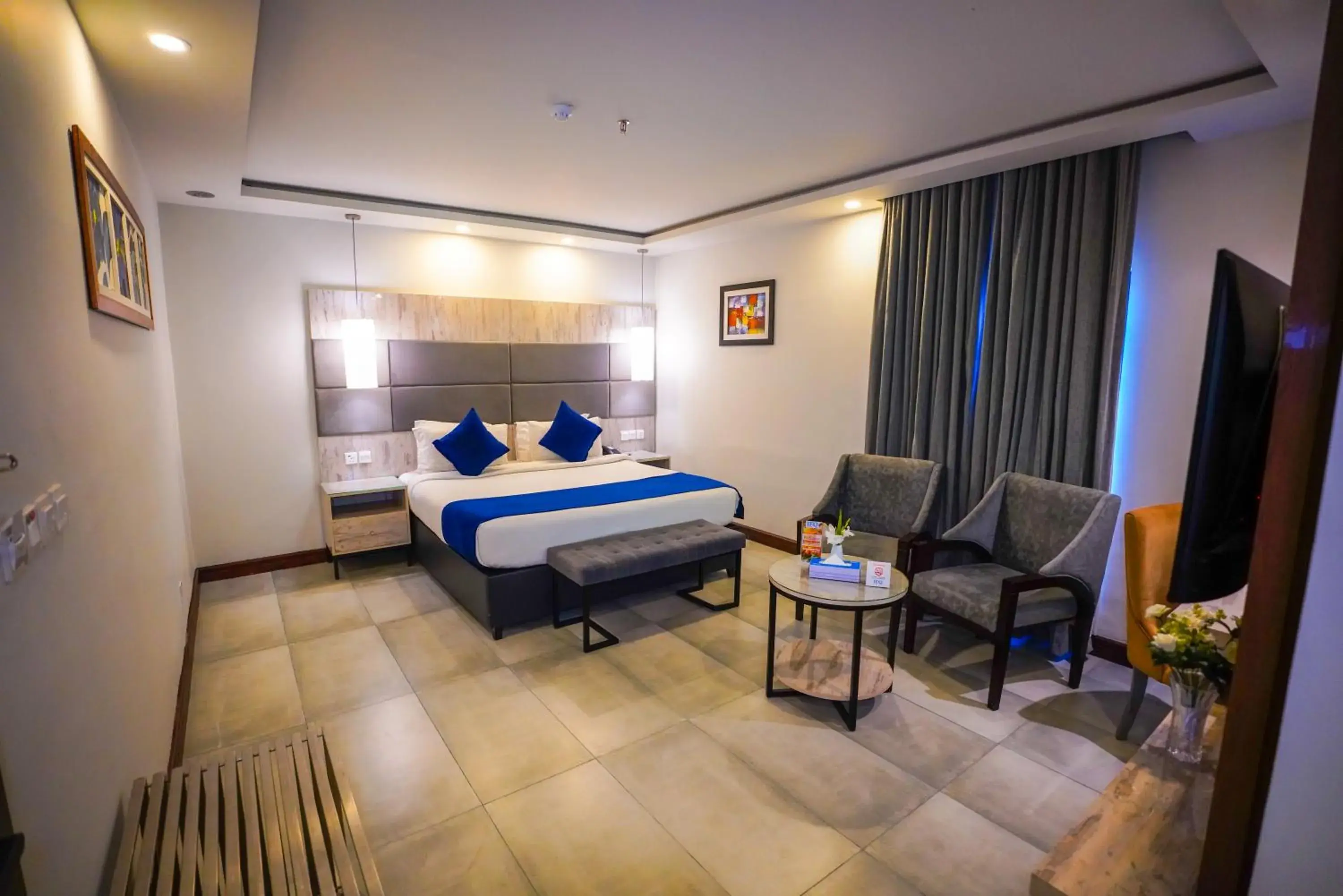 Deluxe King Room in IFQ Hotel & Resort Islamabad Deluxe King Room in IFQ Hotel & Resort Islamabad