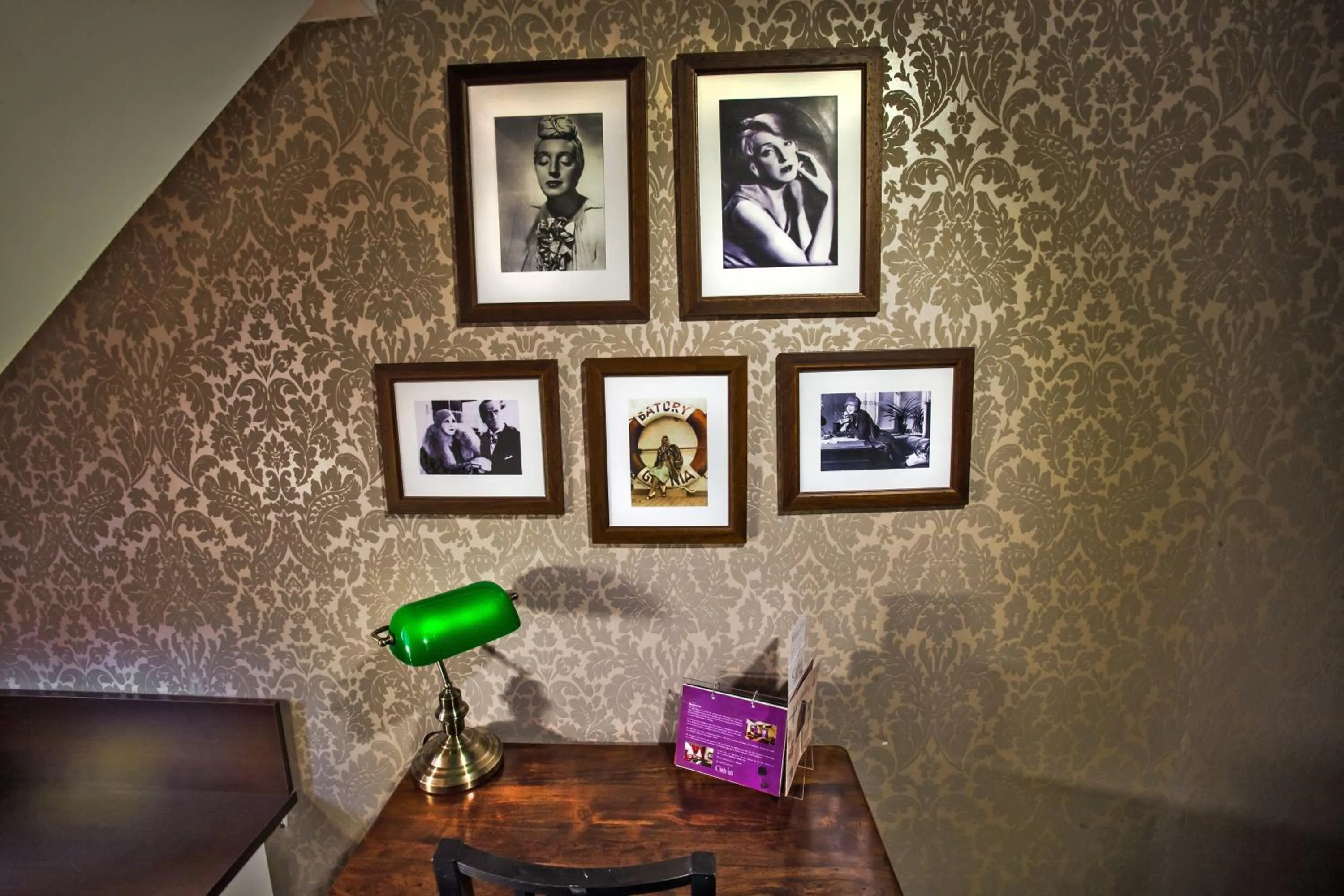 Decorative detail in Castle Inn