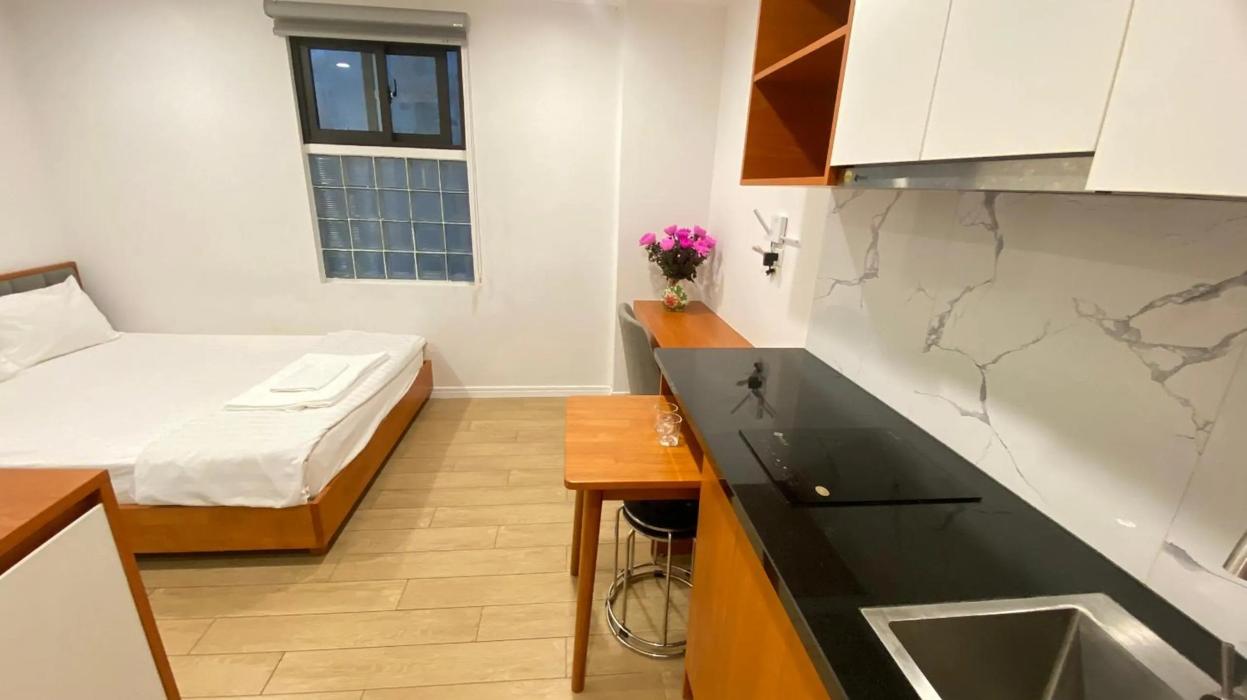 Photo of the whole room, Bed in Era Cozy Apartment