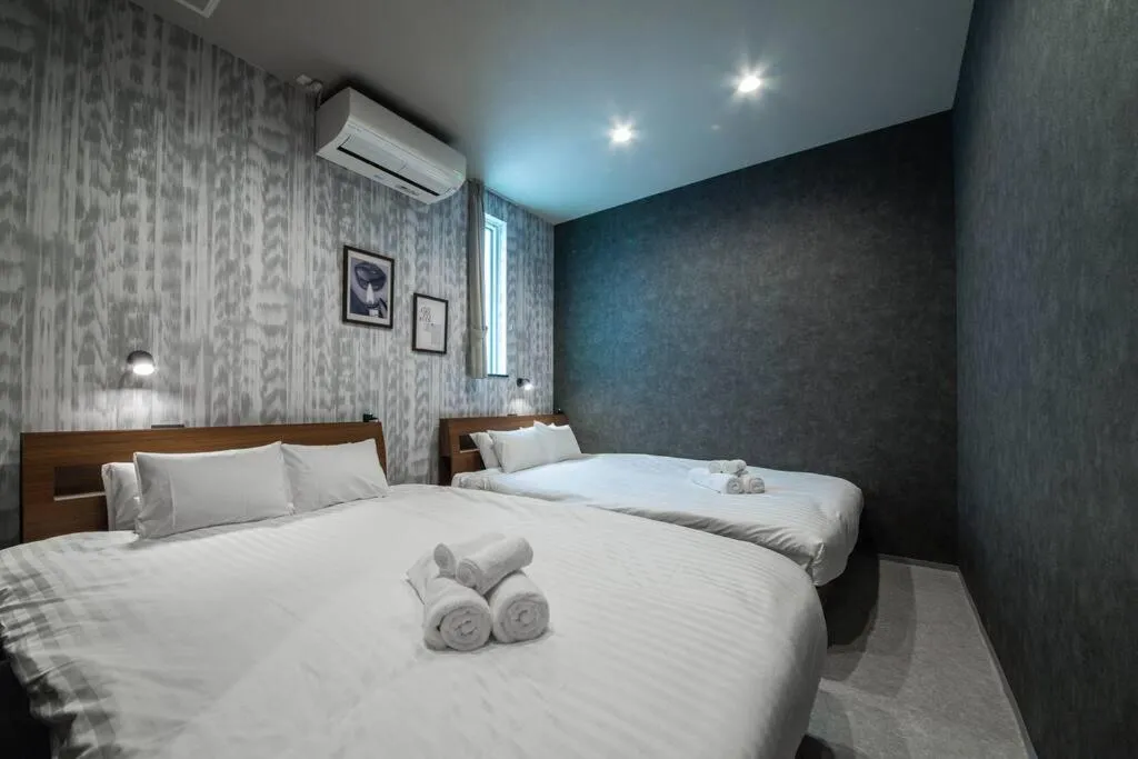 Bed in The PLAZA HOTEL S4W12