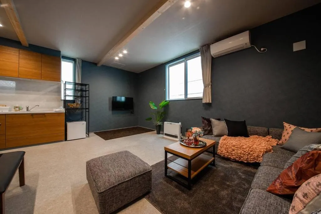 TV and multimedia in The PLAZA HOTEL S4W12