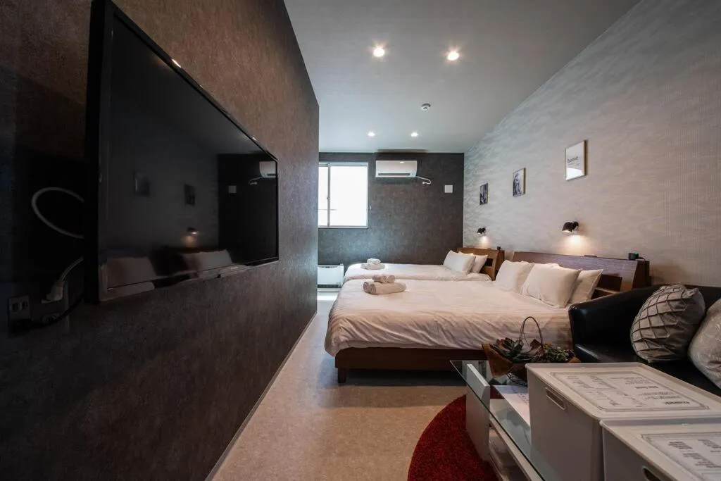 Bed in The PLAZA HOTEL S4W12