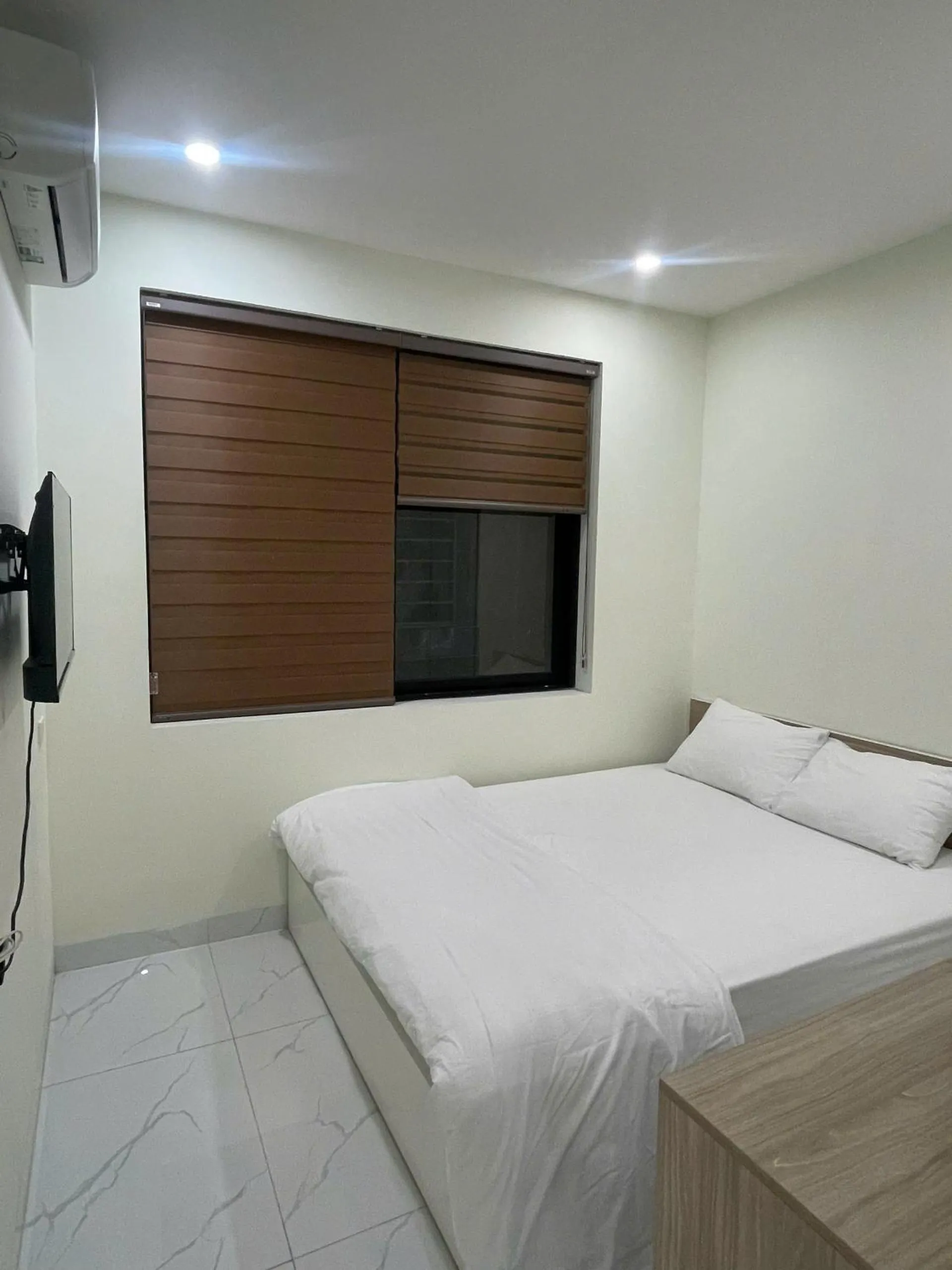 Bed in Era Apartment Xuân Thuỷ