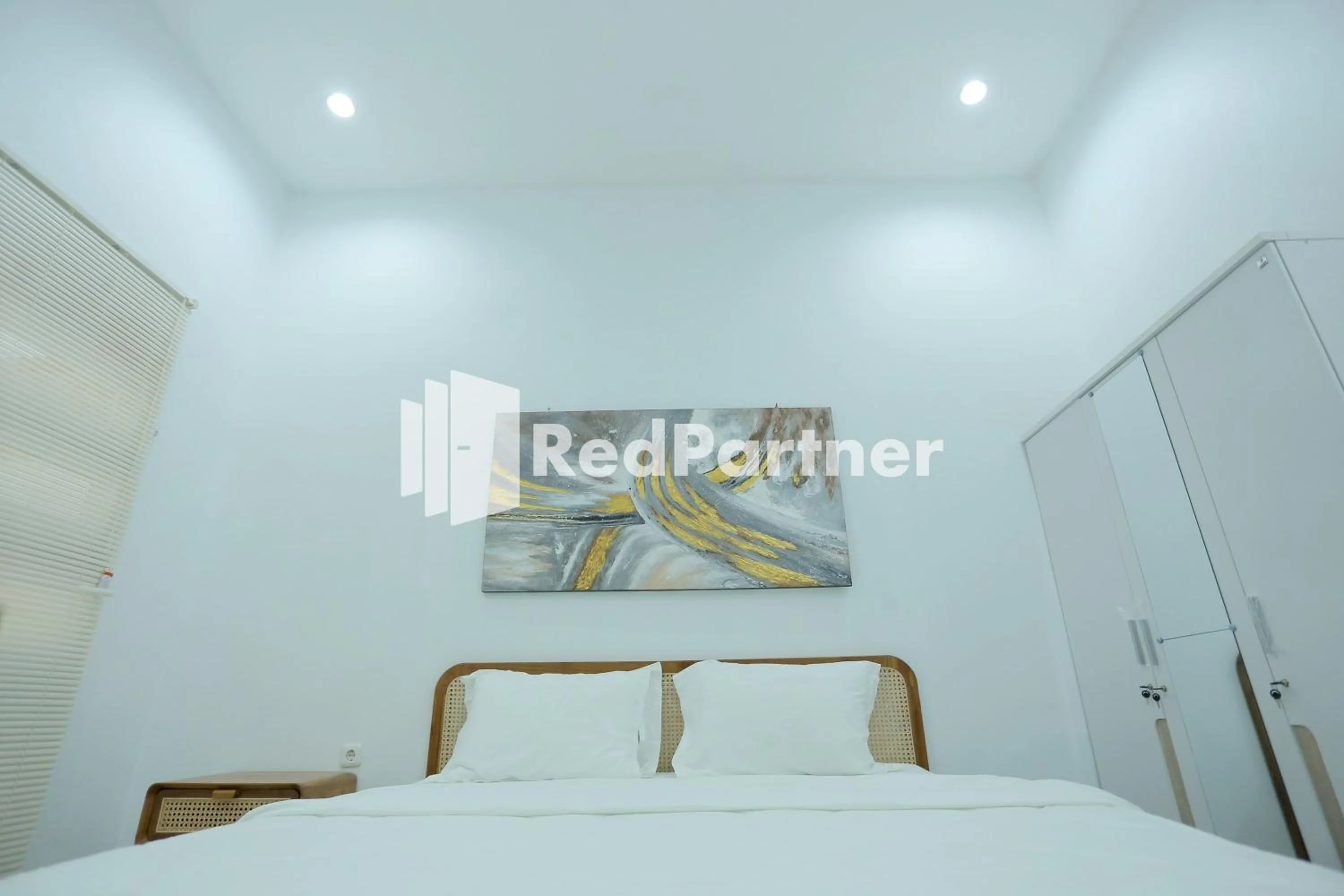 Bedroom, Bed in Pringgading Surf Camp Bengkulu Mitra RedDoorz