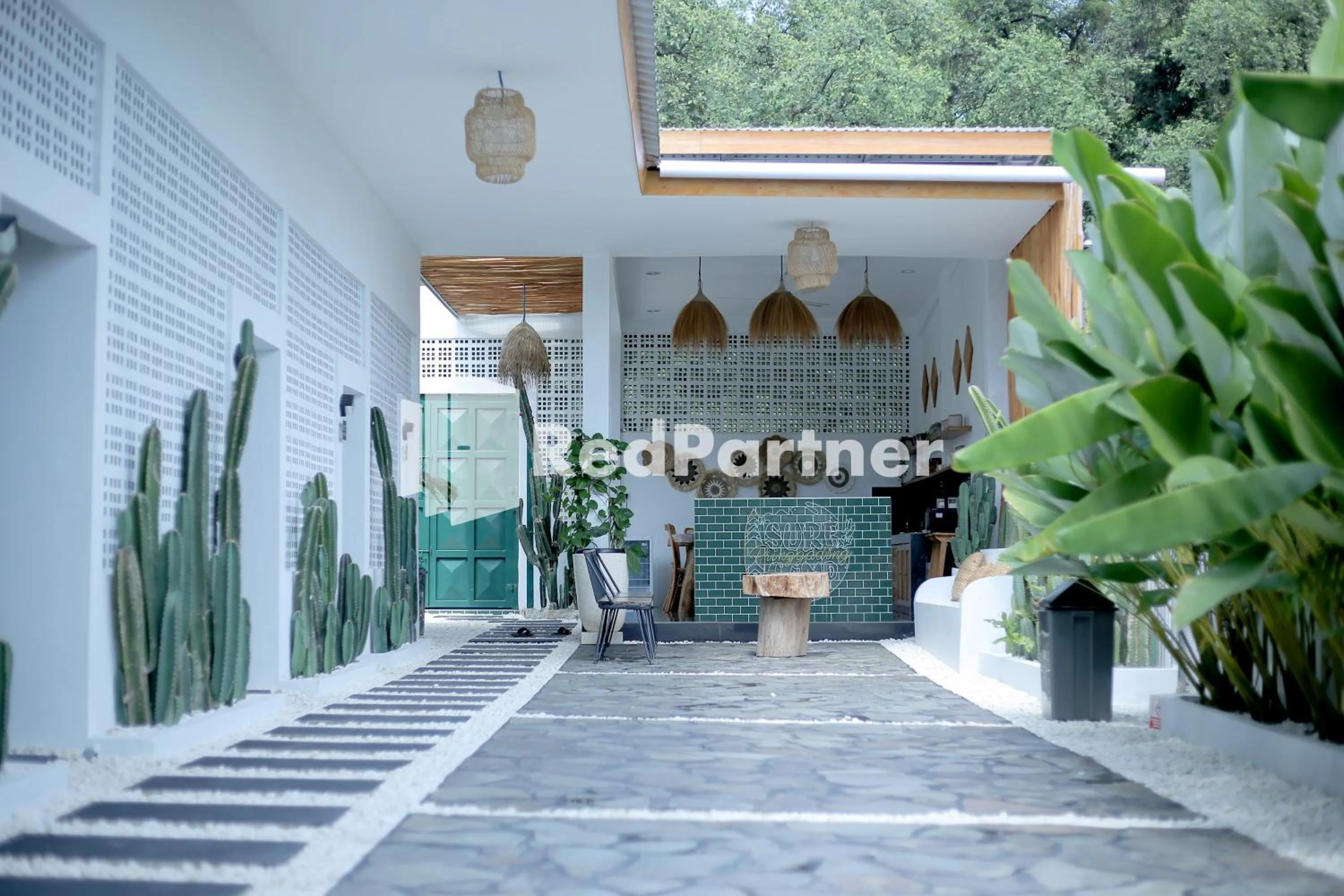 Lobby or reception in Pringgading Surf Camp Bengkulu Mitra RedDoorz