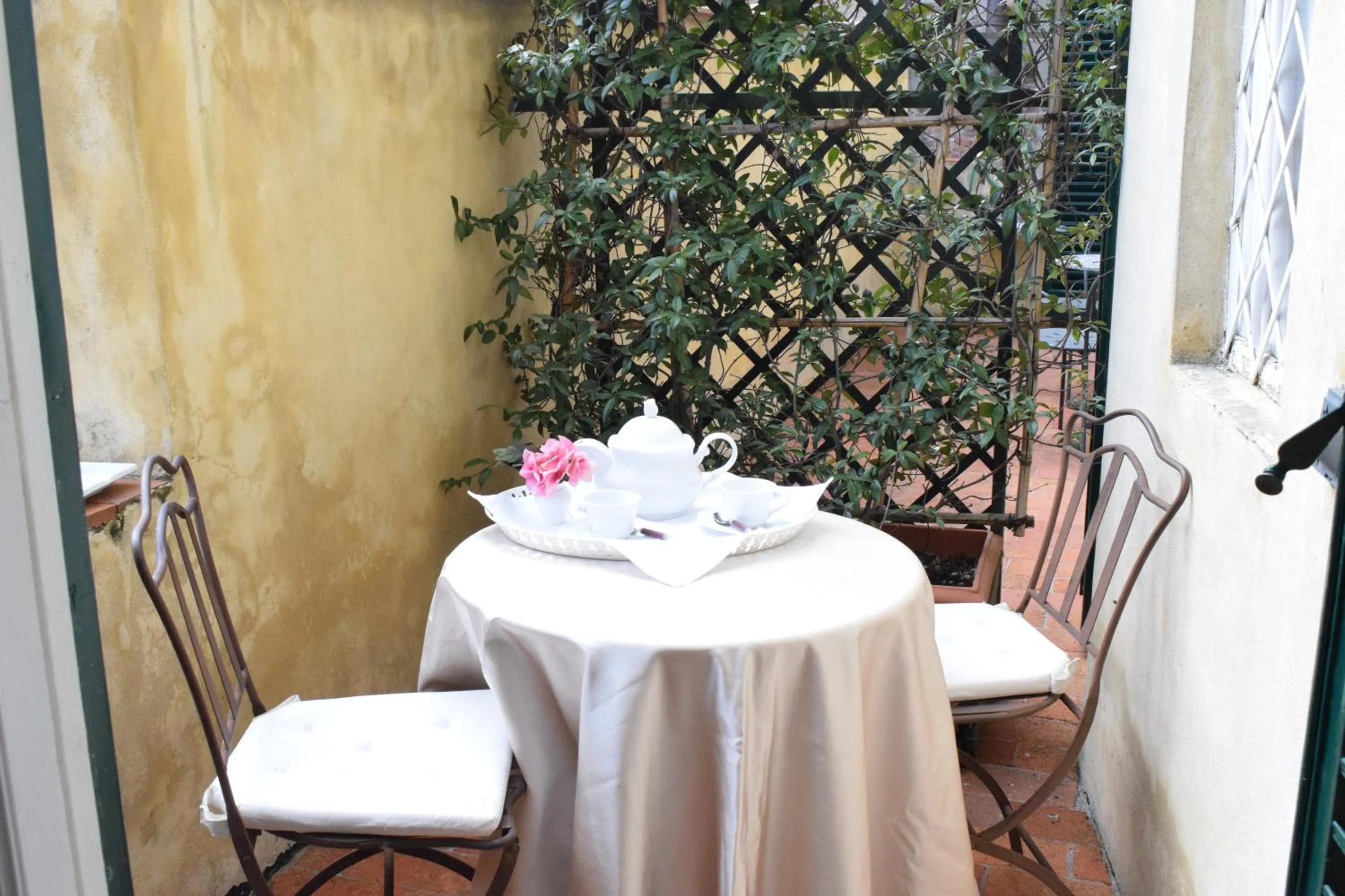 Balcony/Terrace in Palazzo Tucci Residenza d'epoca
