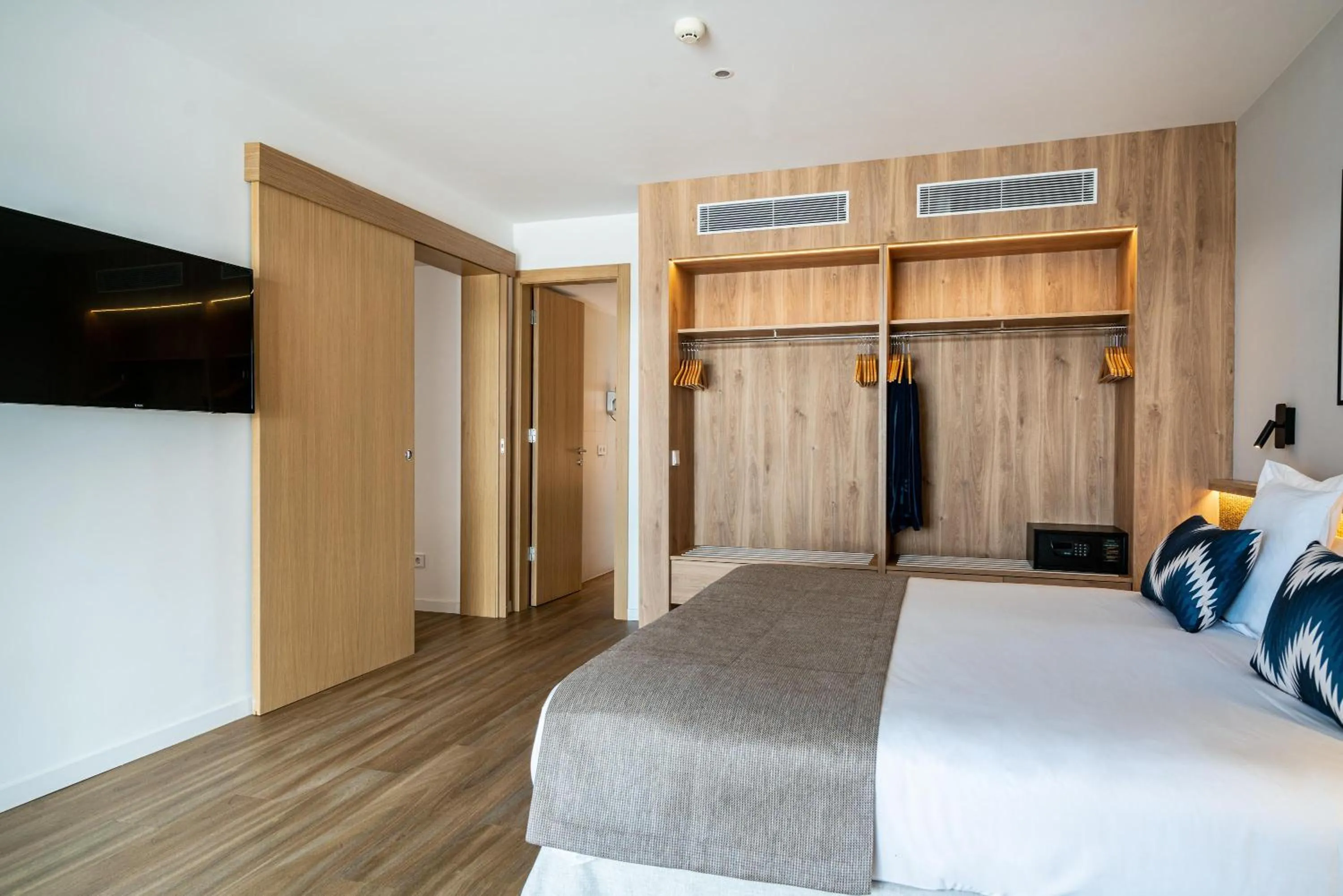 Photo of the whole room, Bed in THB Bamboo Alcudia - Adults Only