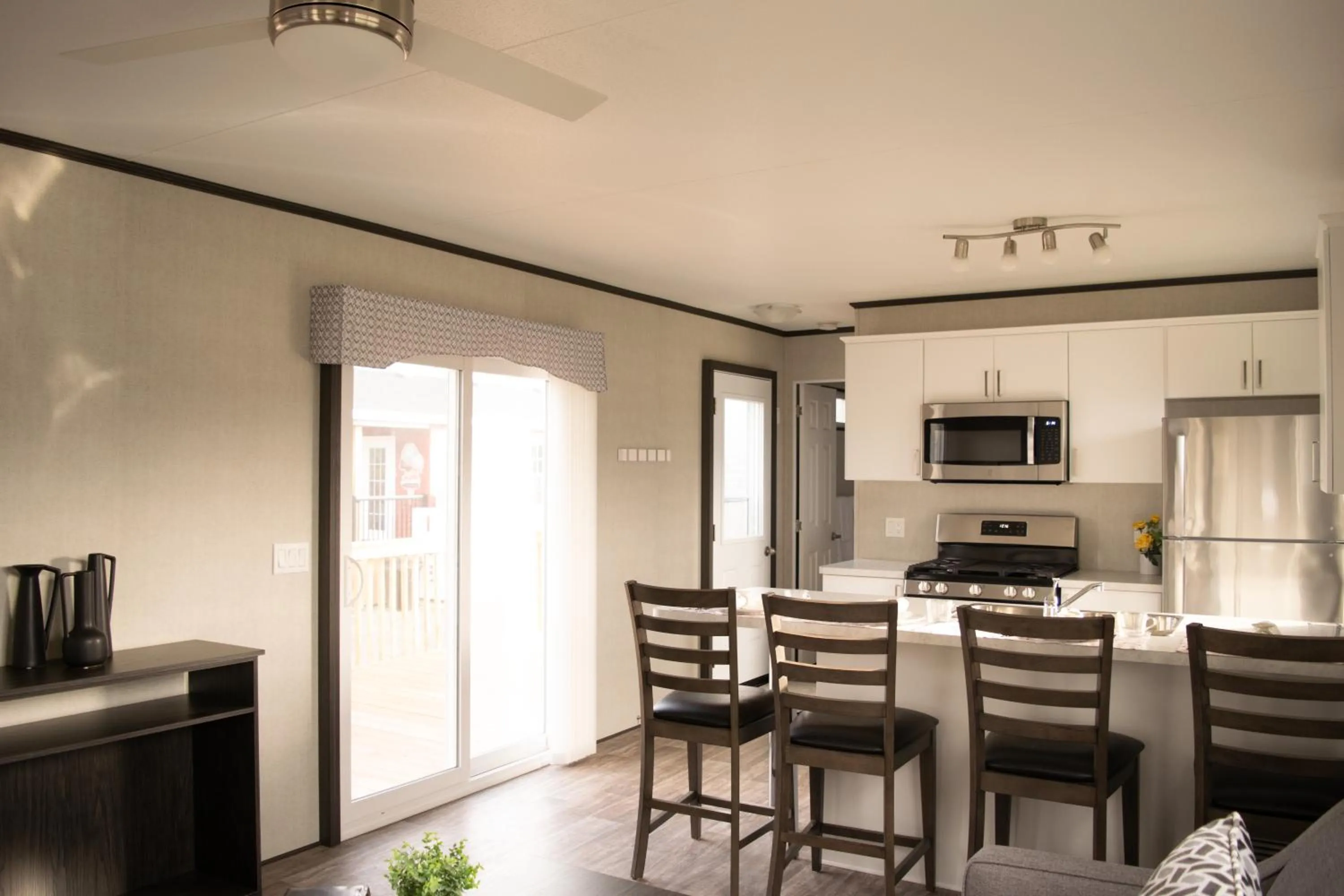 Vine Ridge Resort - Cottages