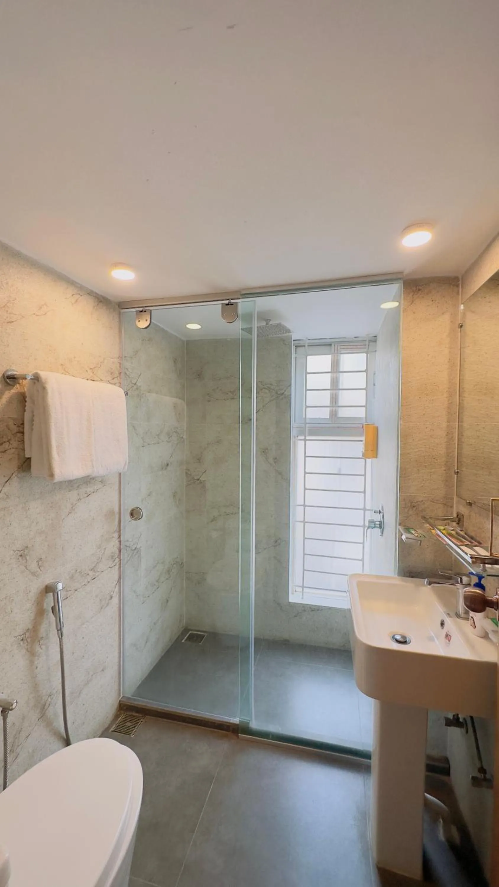 Priyo Nibash Stylish Residential Hotel