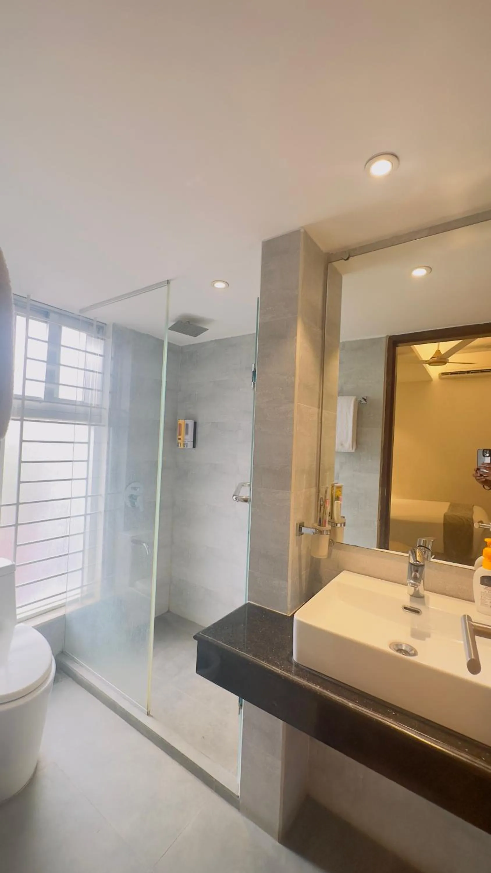 Priyo Nibash Stylish Residential Hotel