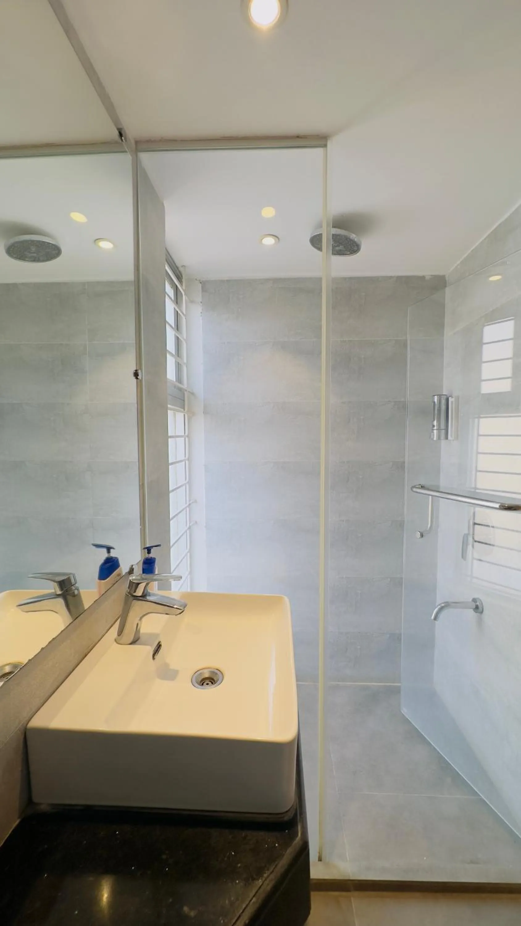 Priyo Nibash Stylish Residential Hotel