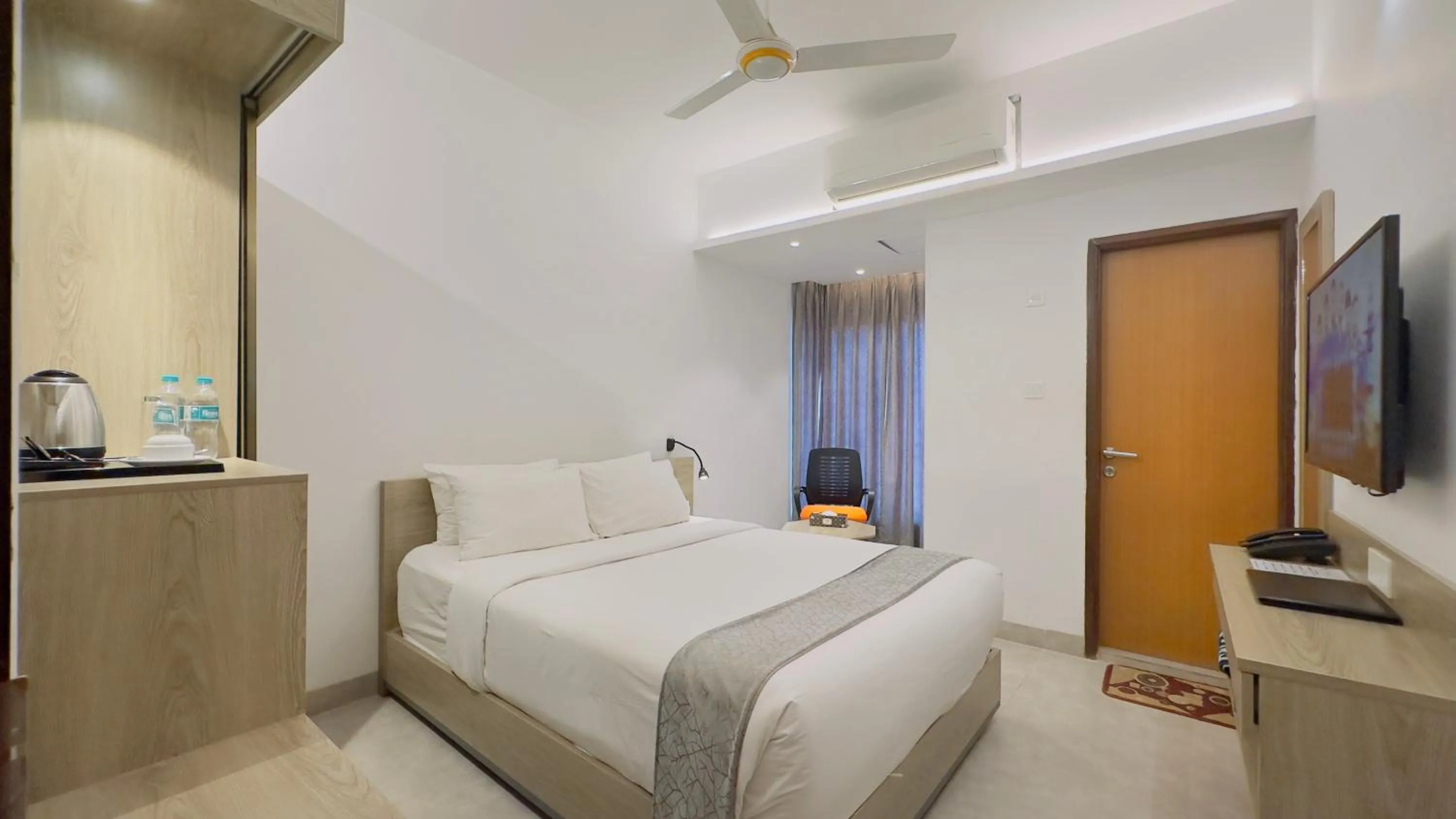 Photo of the whole room, Bed in Priyo Nibash Stylish Residential Hotel
