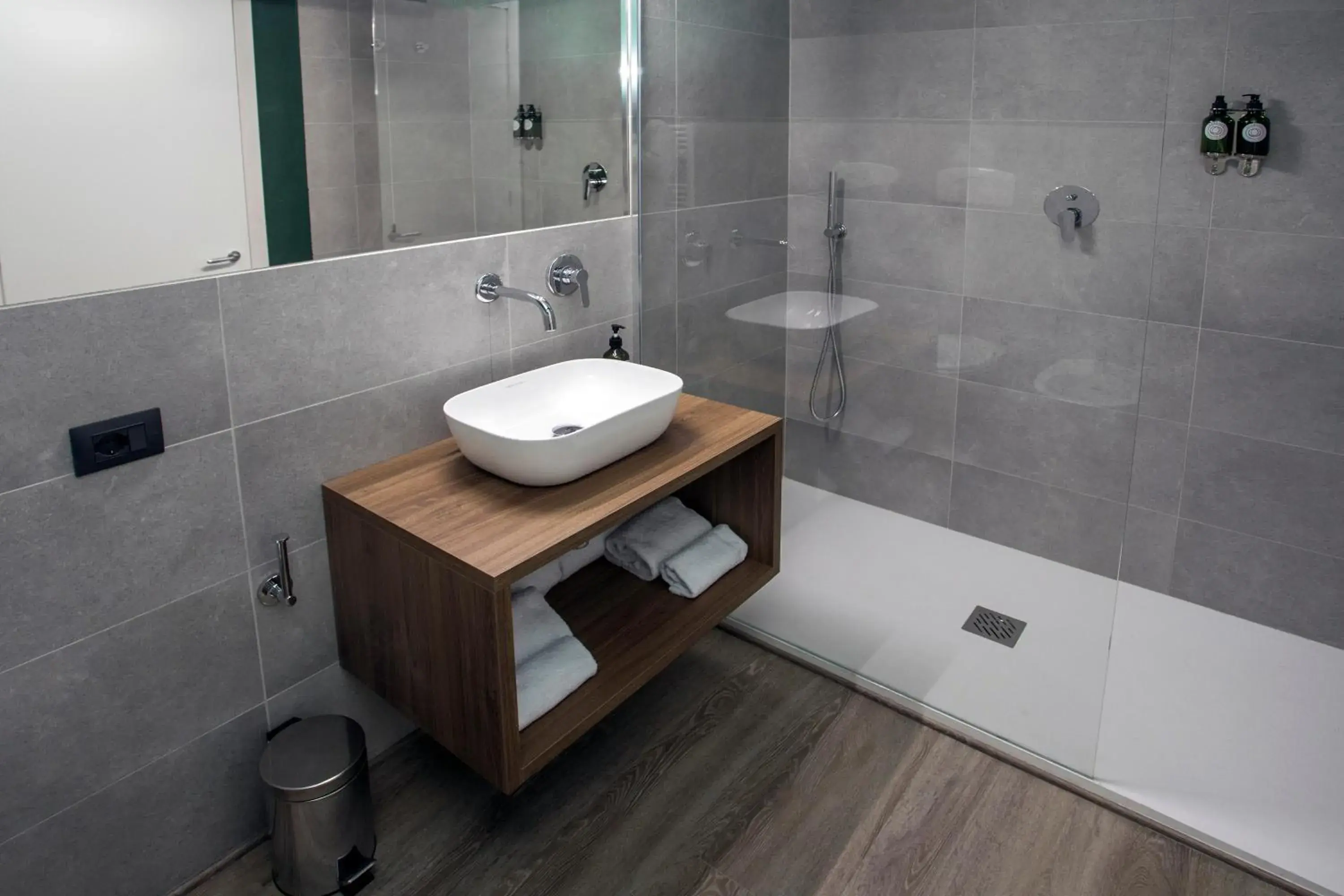 Superior Twin Room - single occupancy in Moody smart & comfy Hotel Superior Twin Room - single occupancy in Moody smart & comfy Hotel