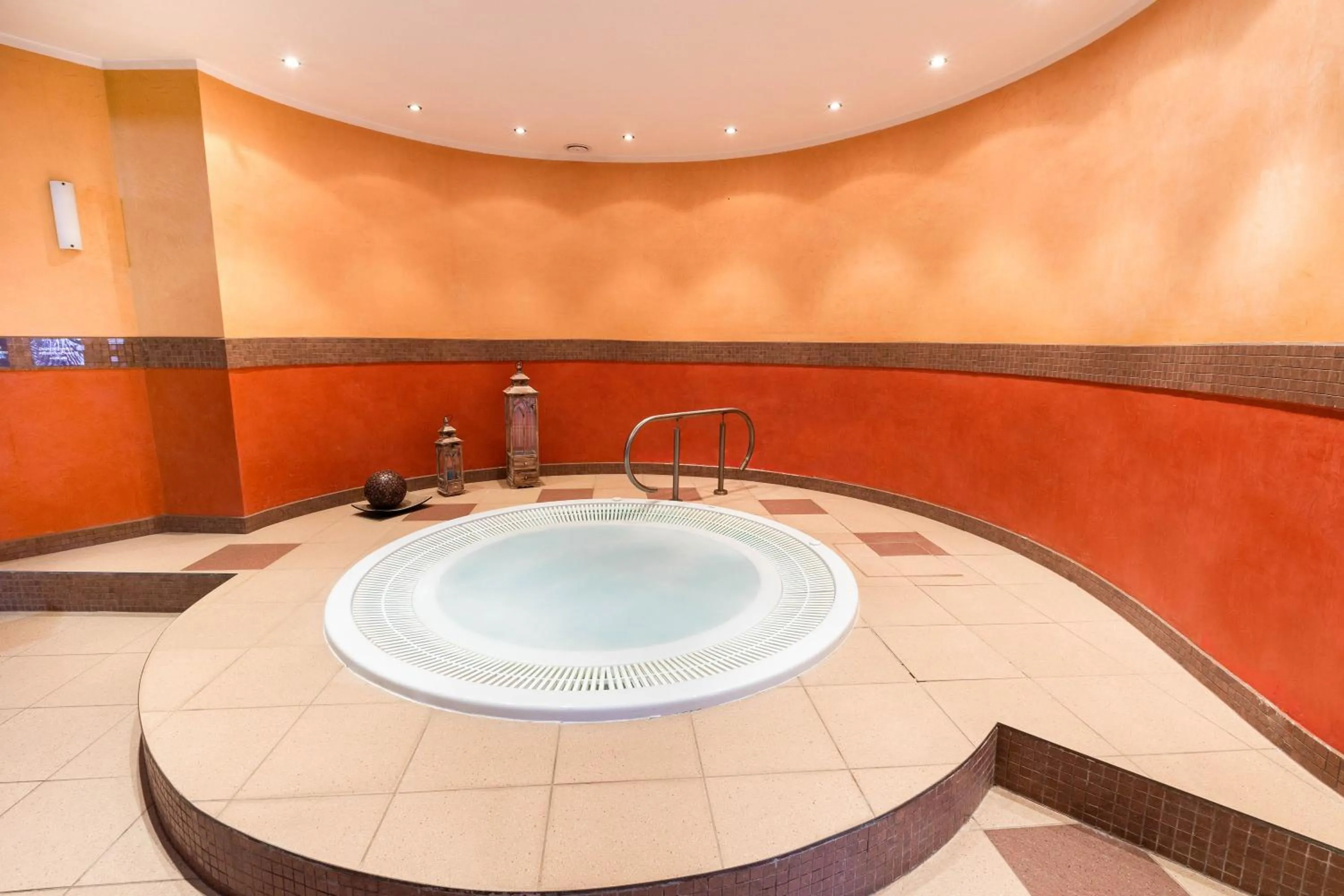 Swimming pool in Hotel Kudowa Manufaktura Relaksu