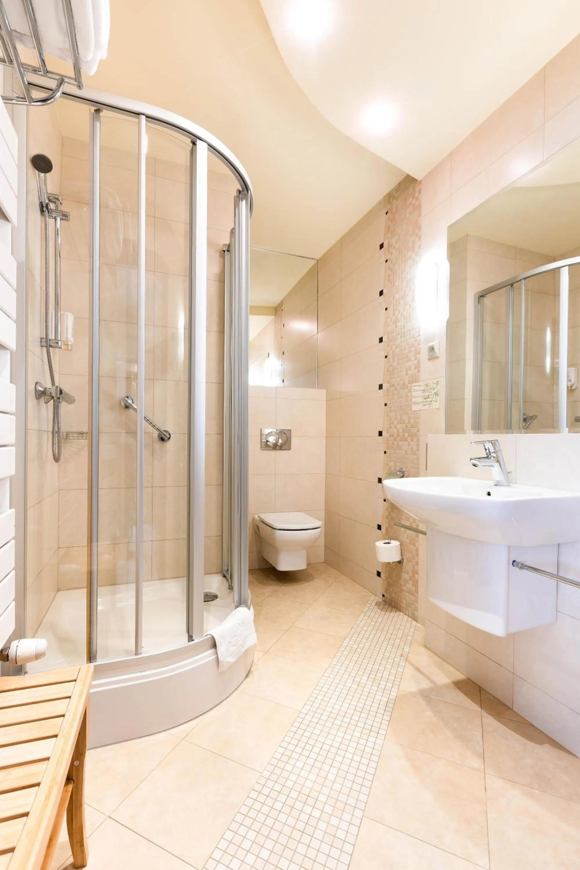 Bathroom in Hotel Kudowa Manufaktura Relaksu