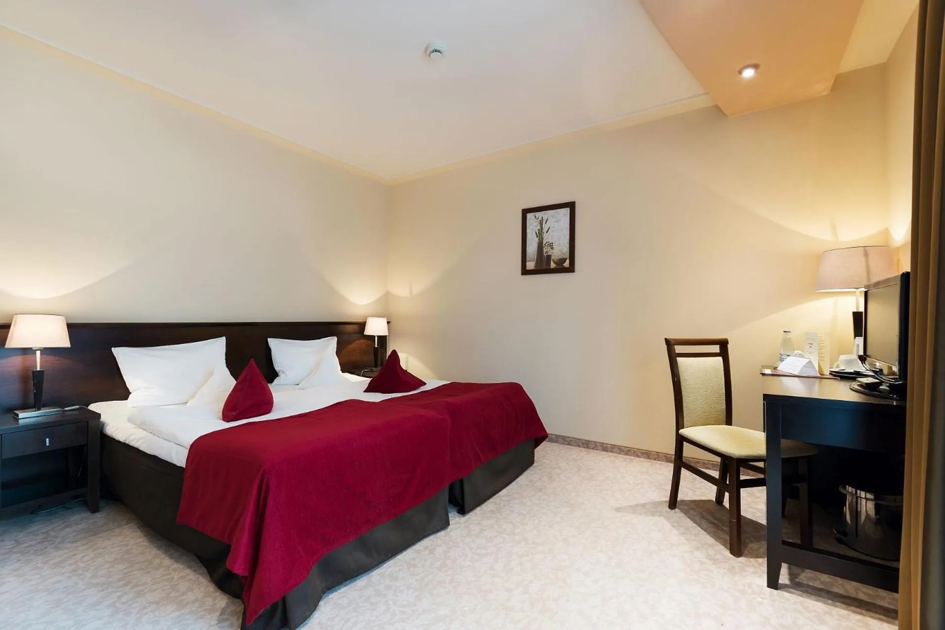 Seating area, Bed in Hotel Kudowa Manufaktura Relaksu