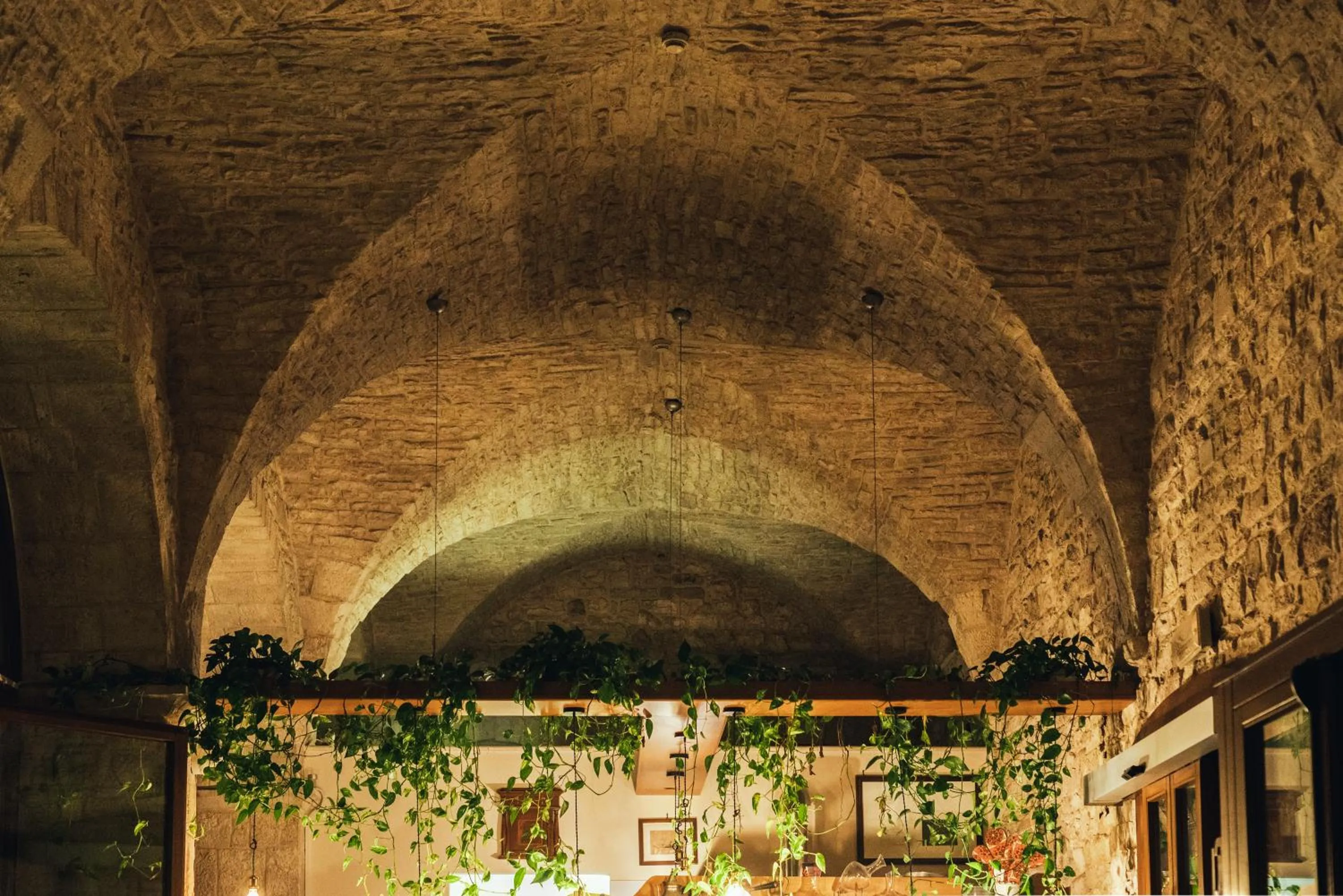 Restaurant/places to eat in S. Martin Hotel