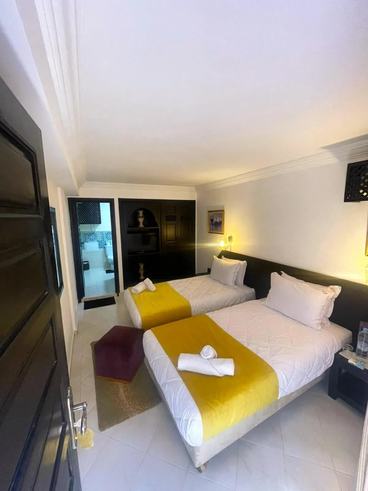 Bed in Majorel Perle Hôtel Riad Restaurant Picine & Spa