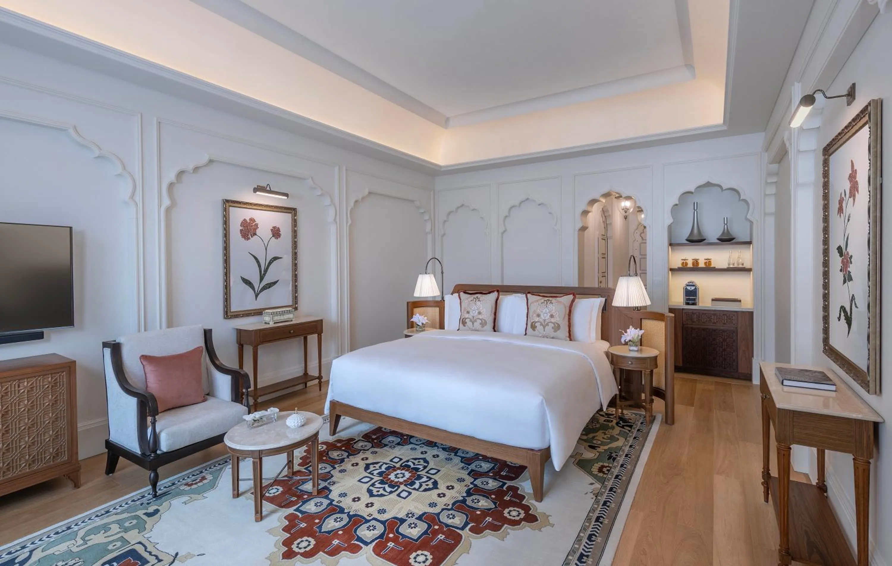 Bed in The Chedi Katara Hotel & Resort