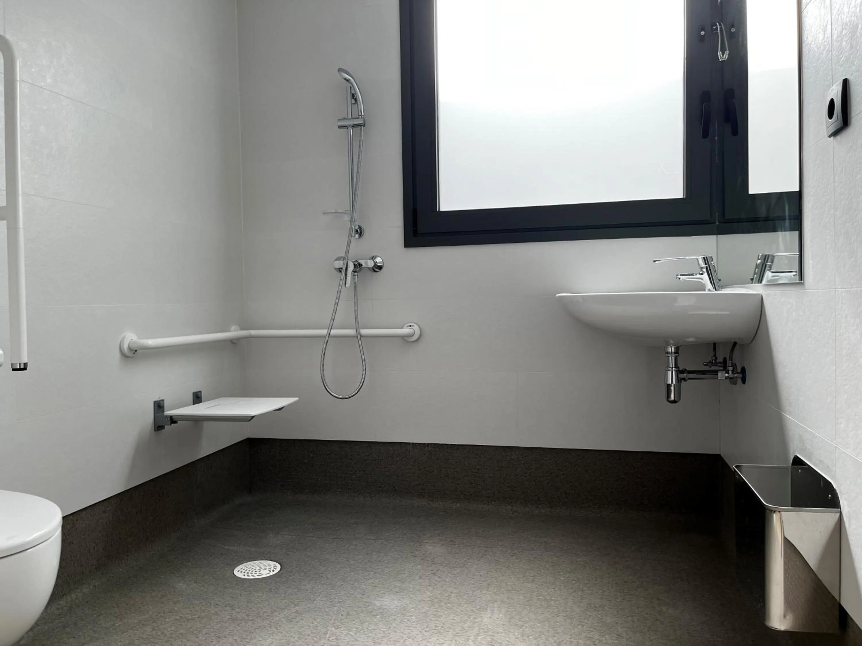 Bathroom in easyHotel Madrid Centro Atocha