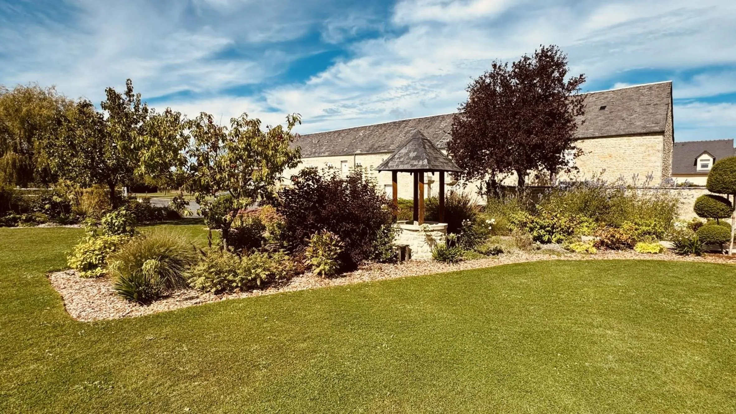 Property building in AureFées