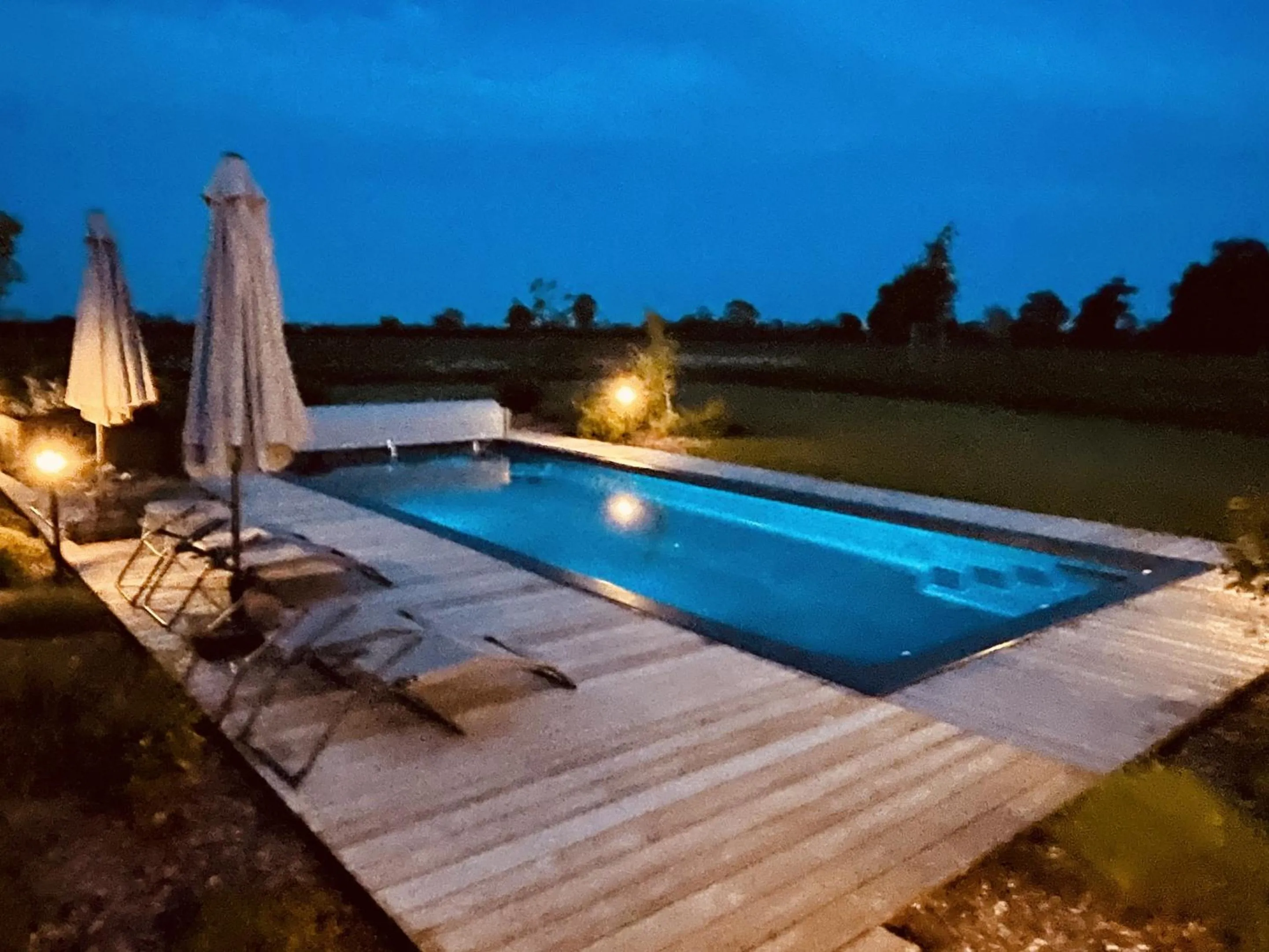 Pool view in AureFées