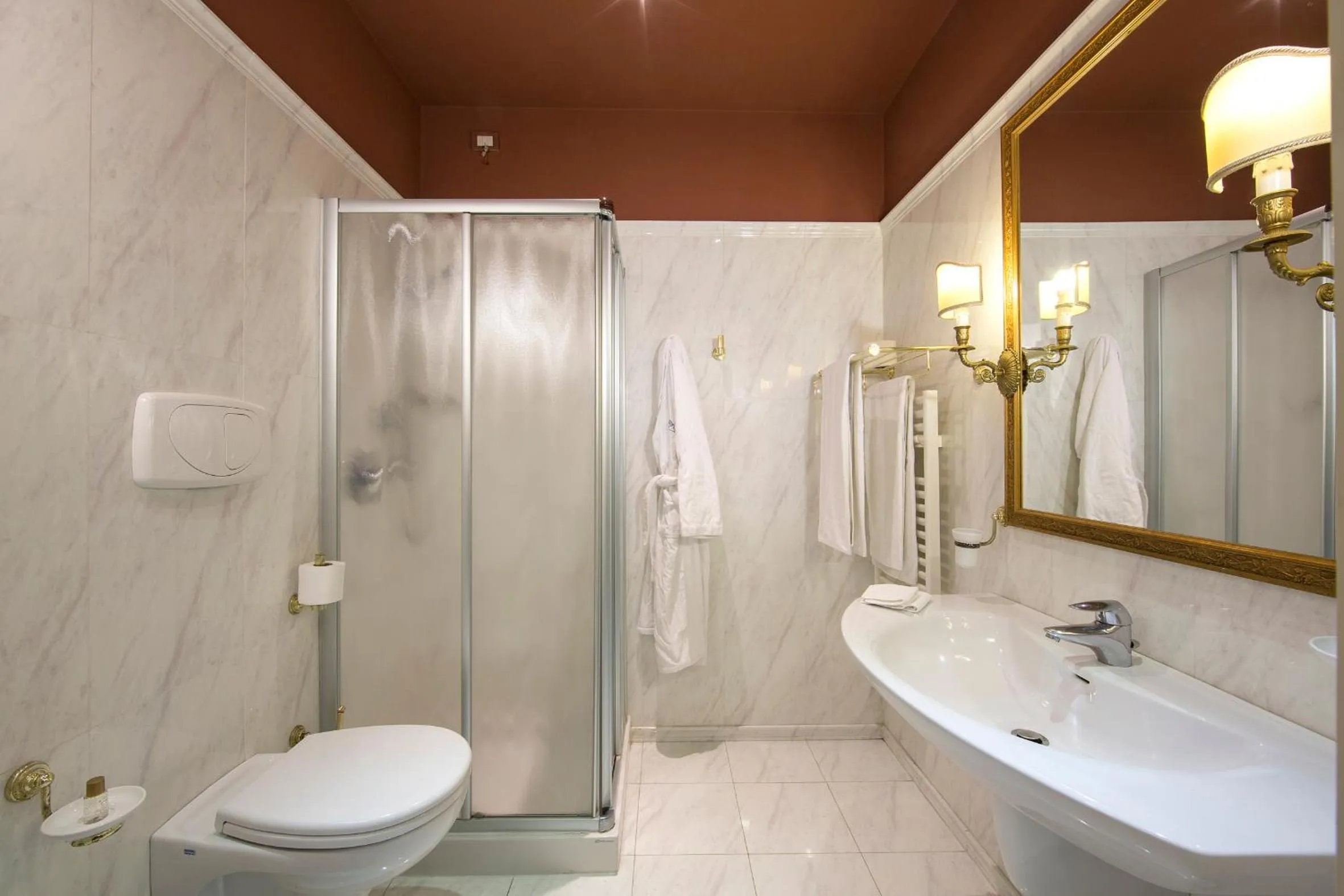 Shower in Il Piccolo Castello