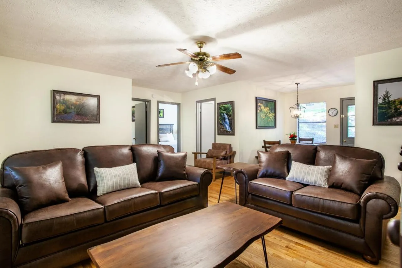 Hopp On Inn Secluded 3BR Home