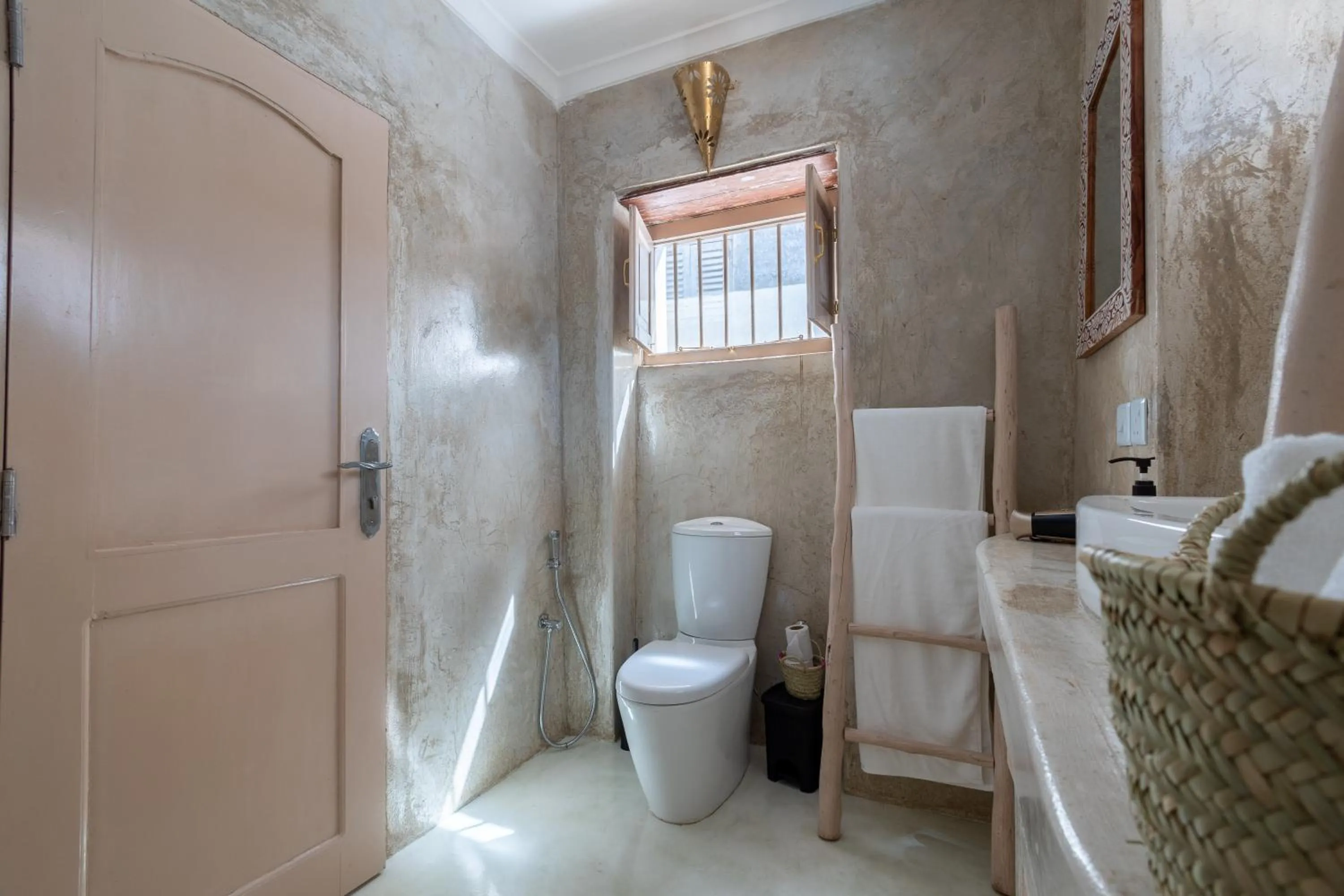 Toilet in Sharazad Wonders Boutique