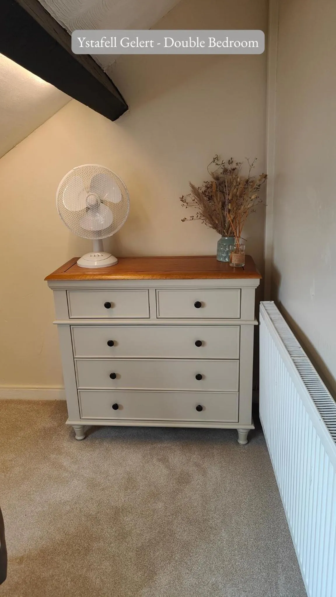 Bedroom in Llew Accommodation - The Townhouse