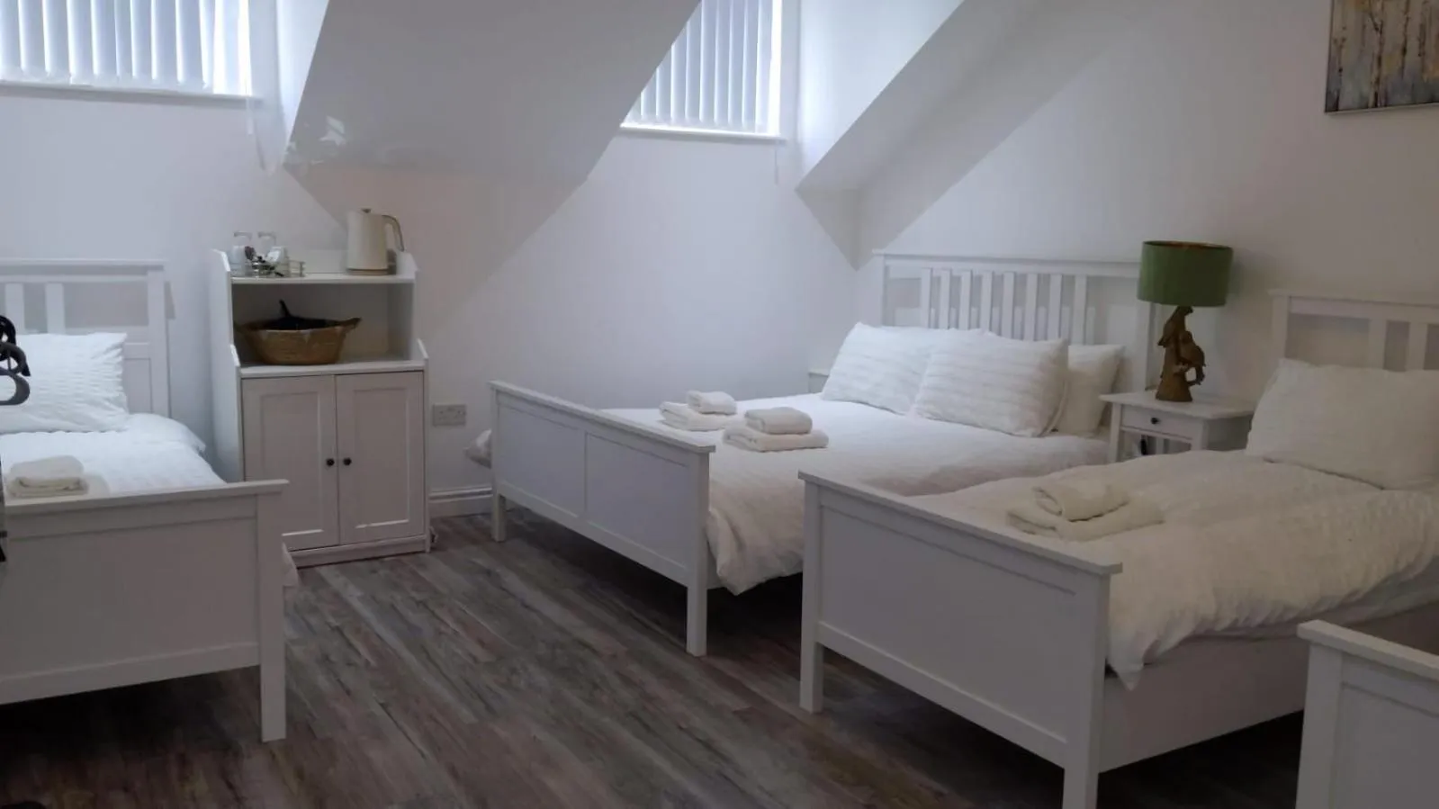 Bed in CityBreaks Rooms with Free Parking