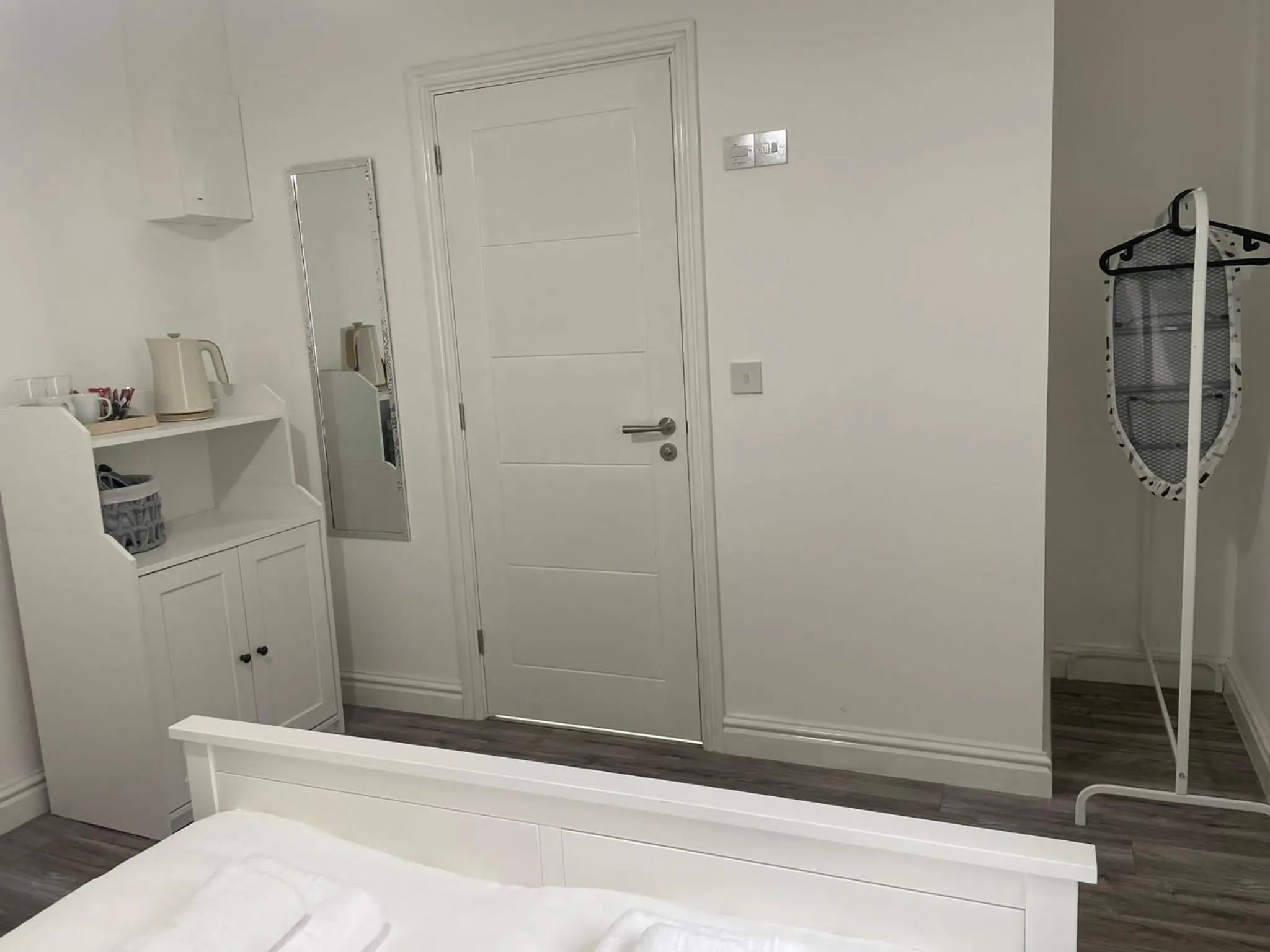 Bed in CityBreaks Rooms with Free Parking