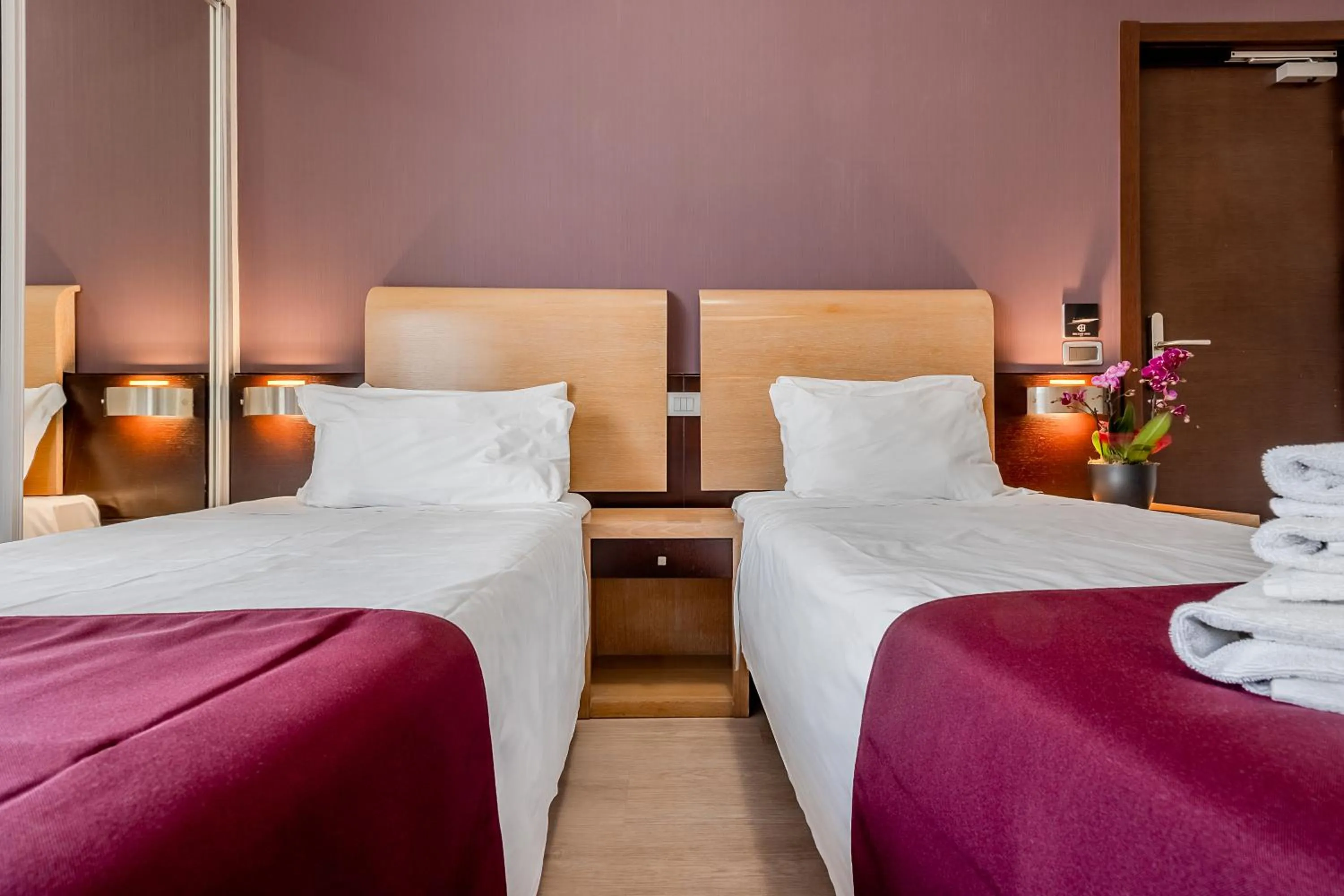 Bed in EH Rome Airport Euro House Hotels