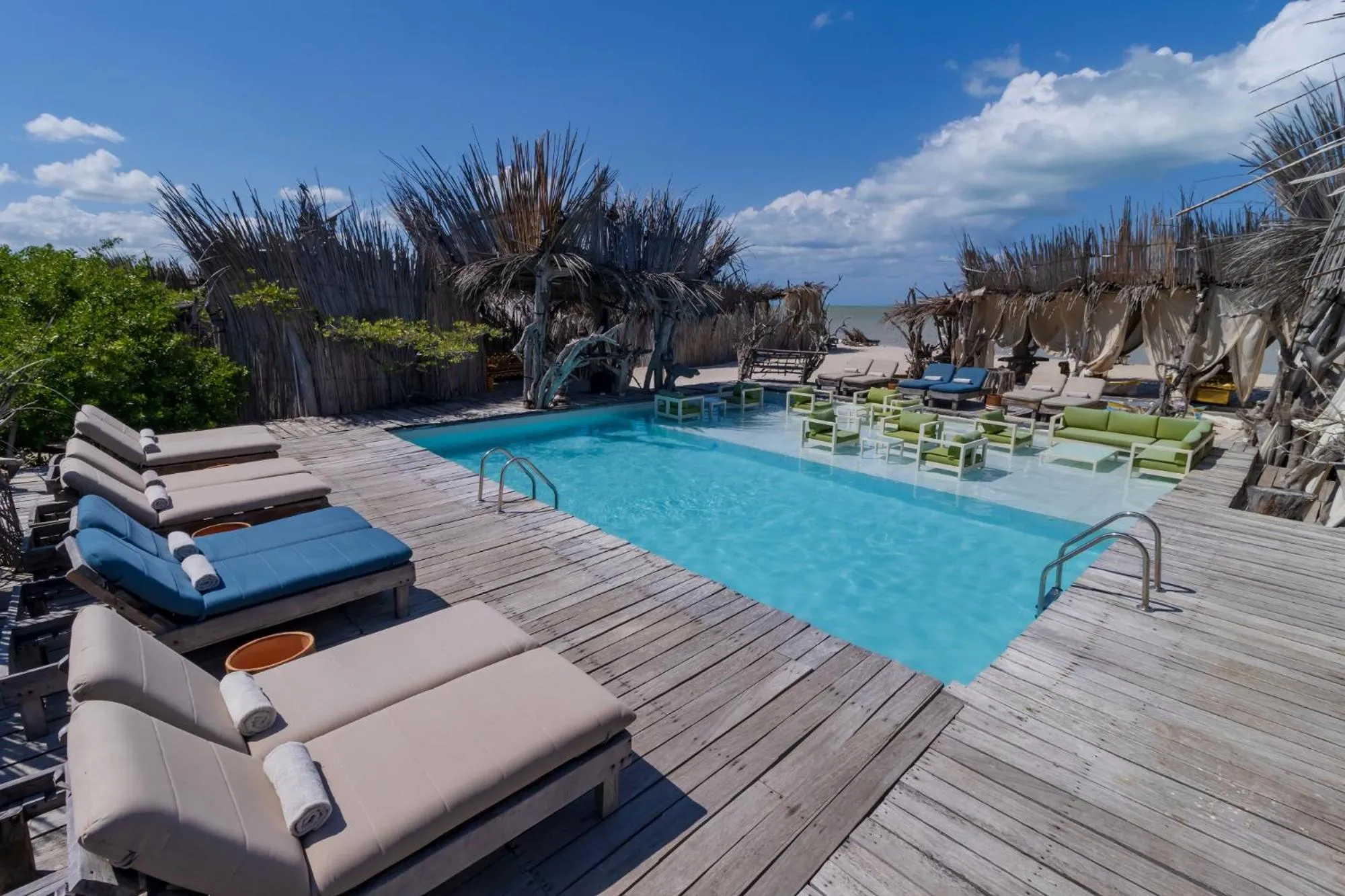 Swimming pool in Bethel Playa Mayapo