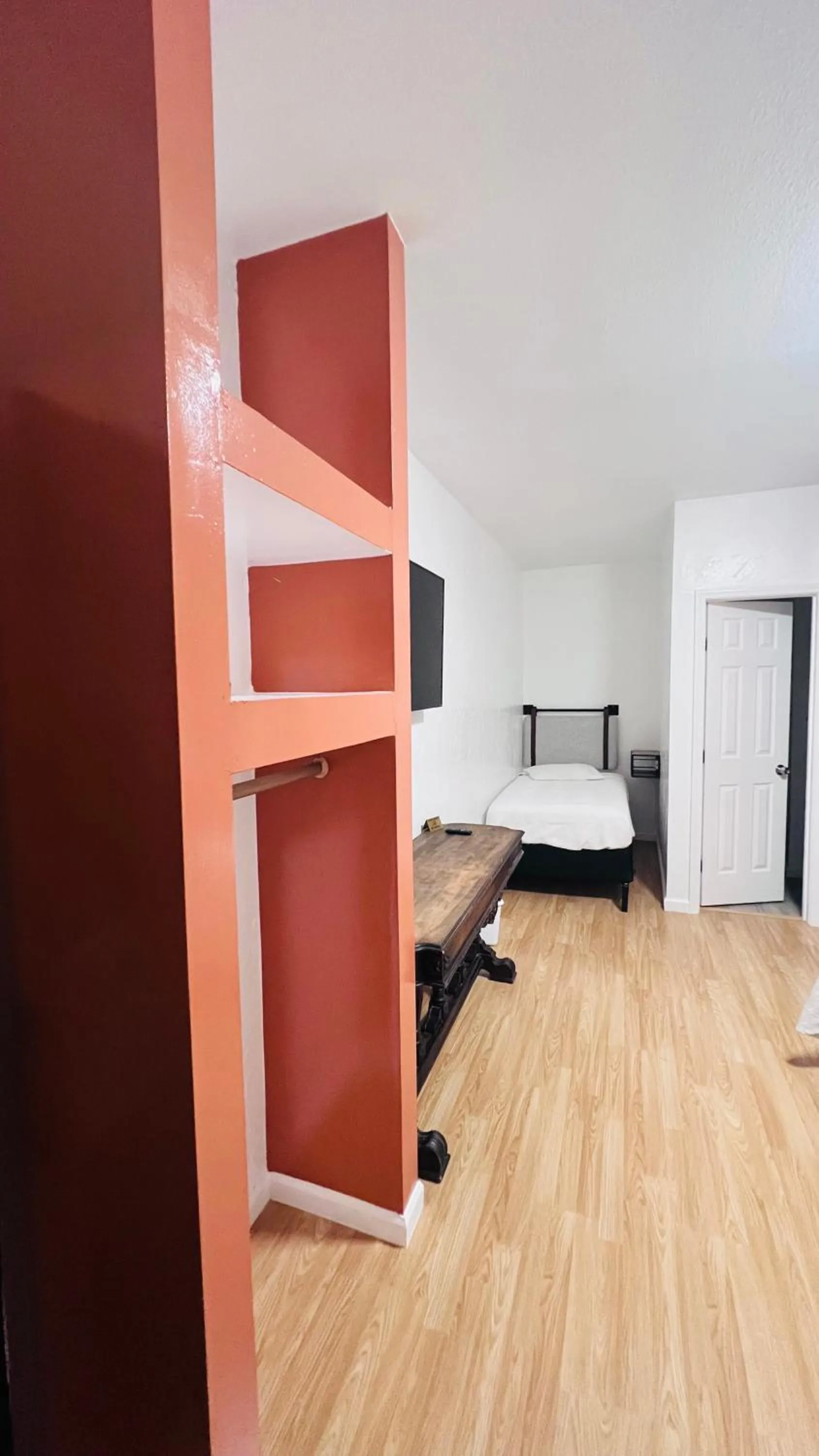 Bedroom in Cattlemen's Inn