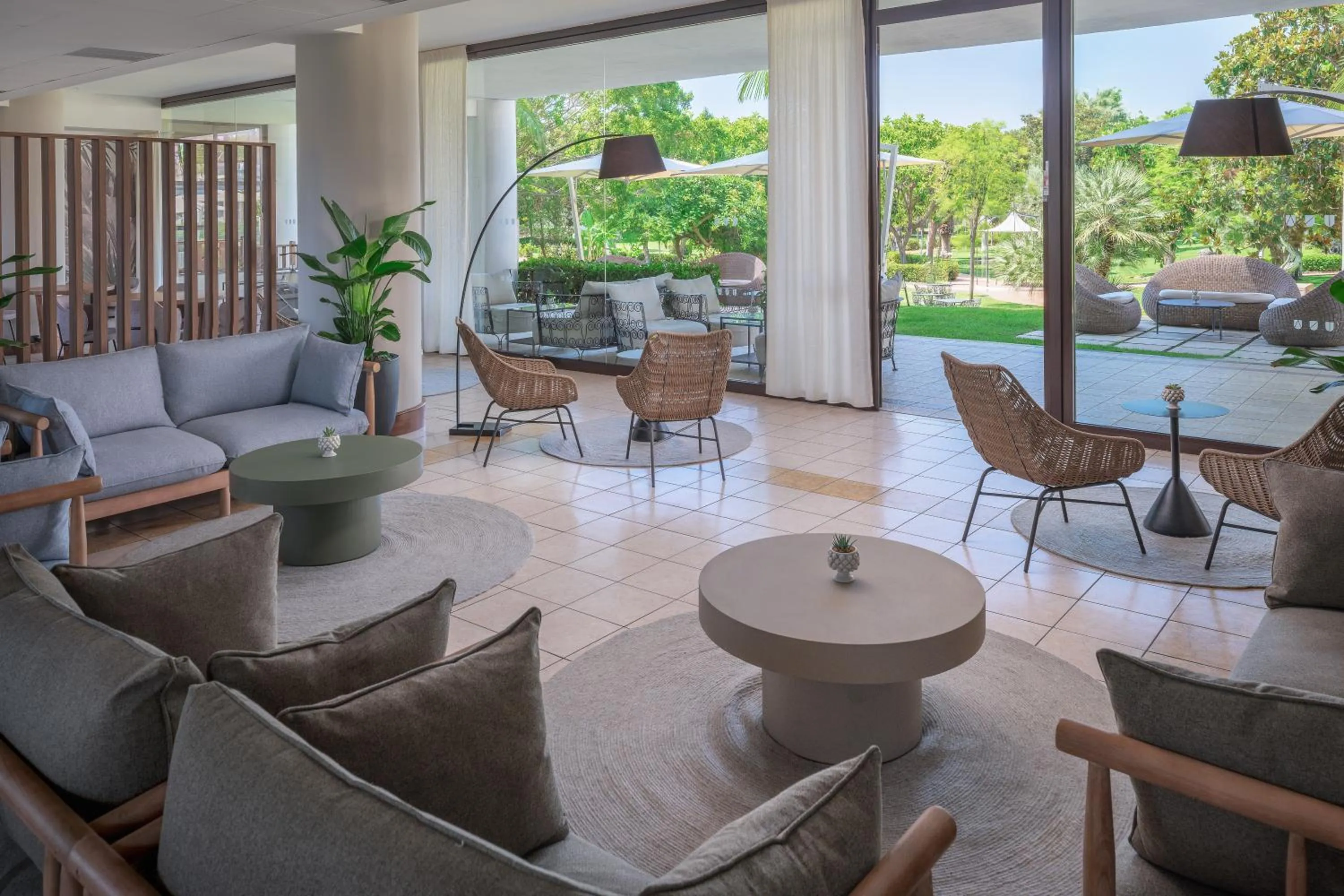 Lounge or bar in UNA Hotels Naxos Beach Sicilia