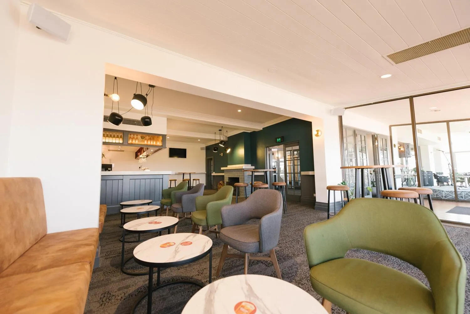 Lounge or bar in Barwon Heads Hotel